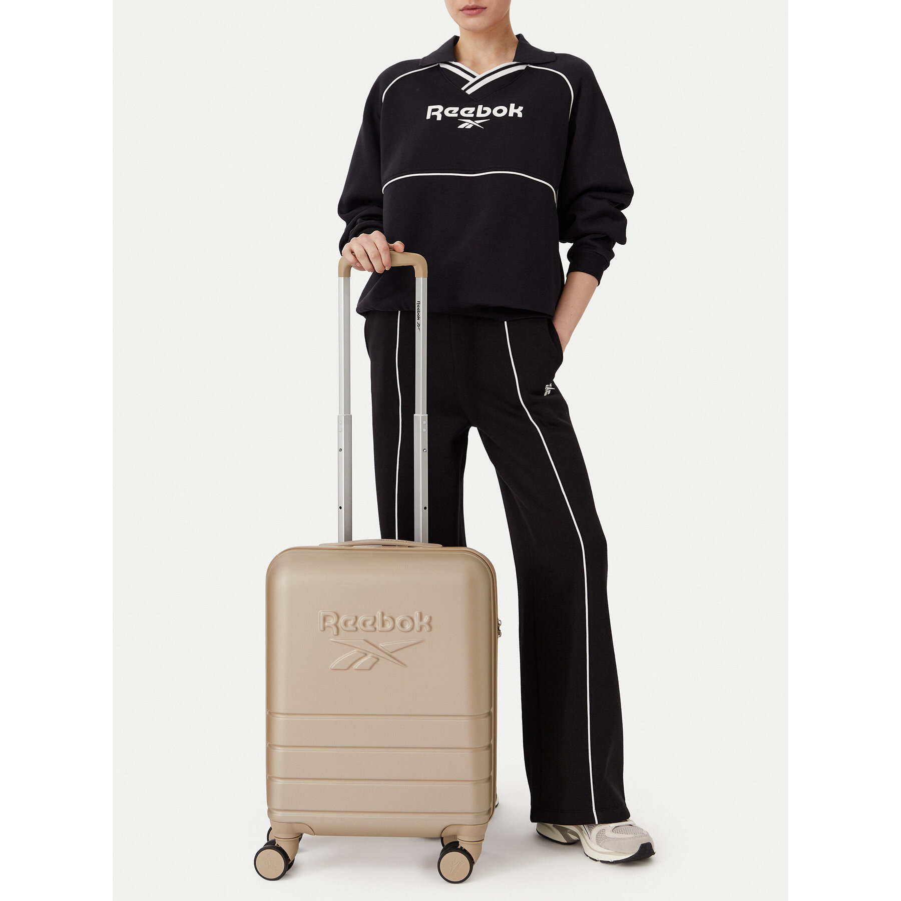 Valiză de cabină Reebok CEOWB-RBK-WAL-011-CCC-S Bej