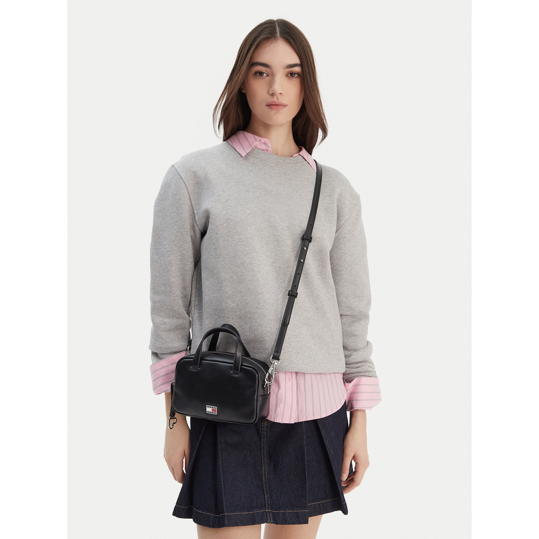 Geantă Tommy Jeans Tjw City Trunk Crossover AW0AW18084 Negru