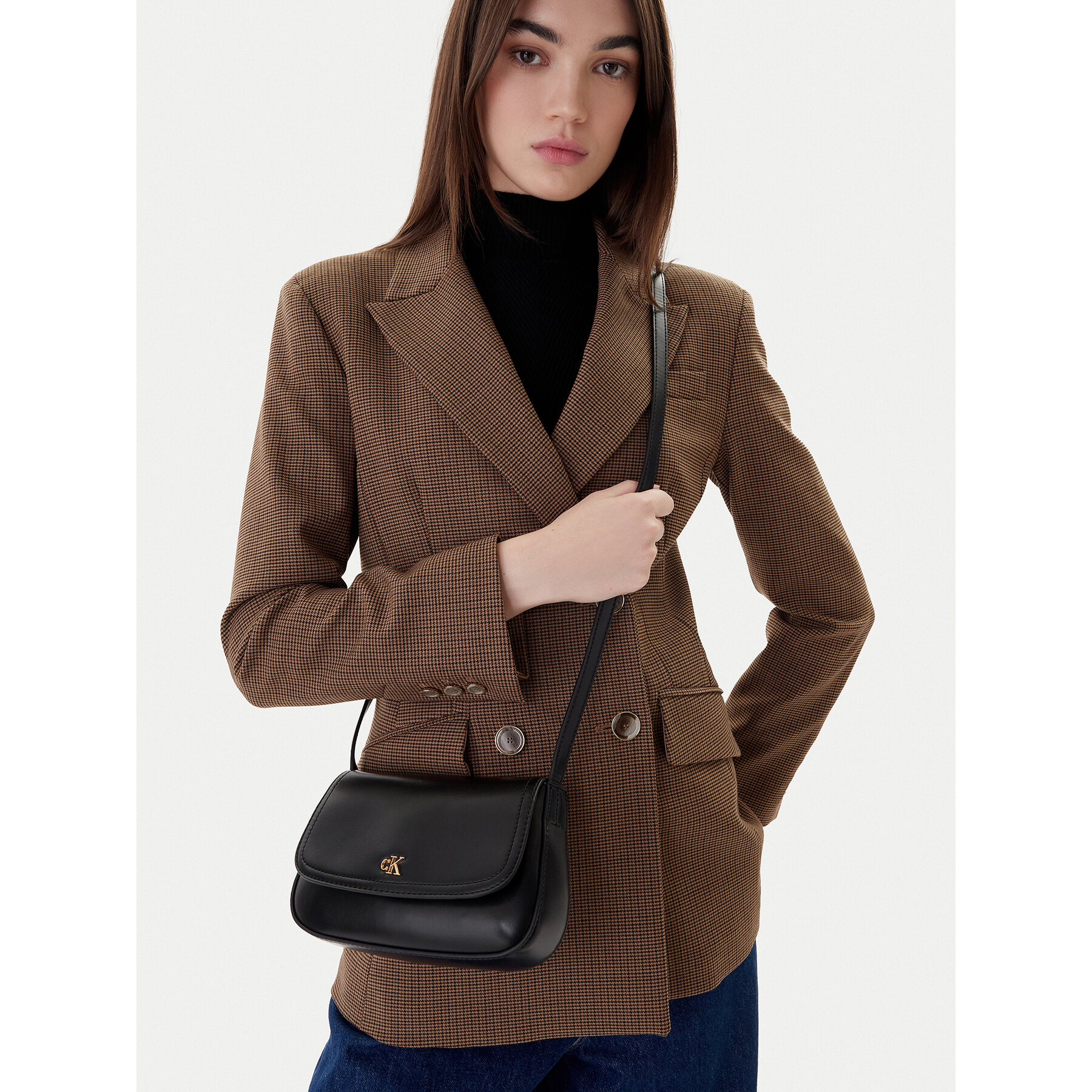 Дамска чанта Calvin Klein Ck Flap Camera Bag LV04F3421G Черен