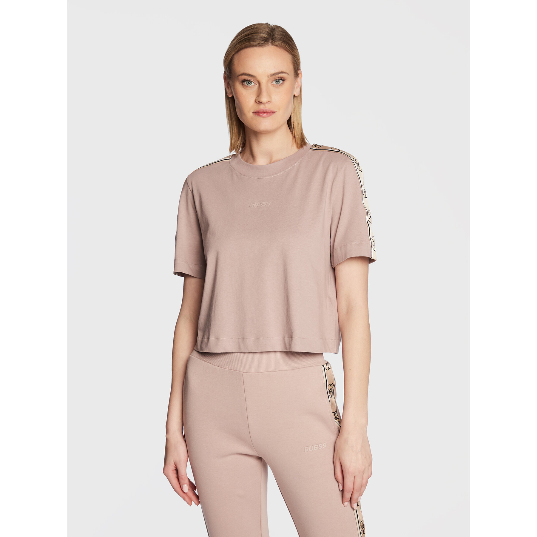 Guess T-shirt V3RI08 I3Z14 Rosa Relaxed Fit