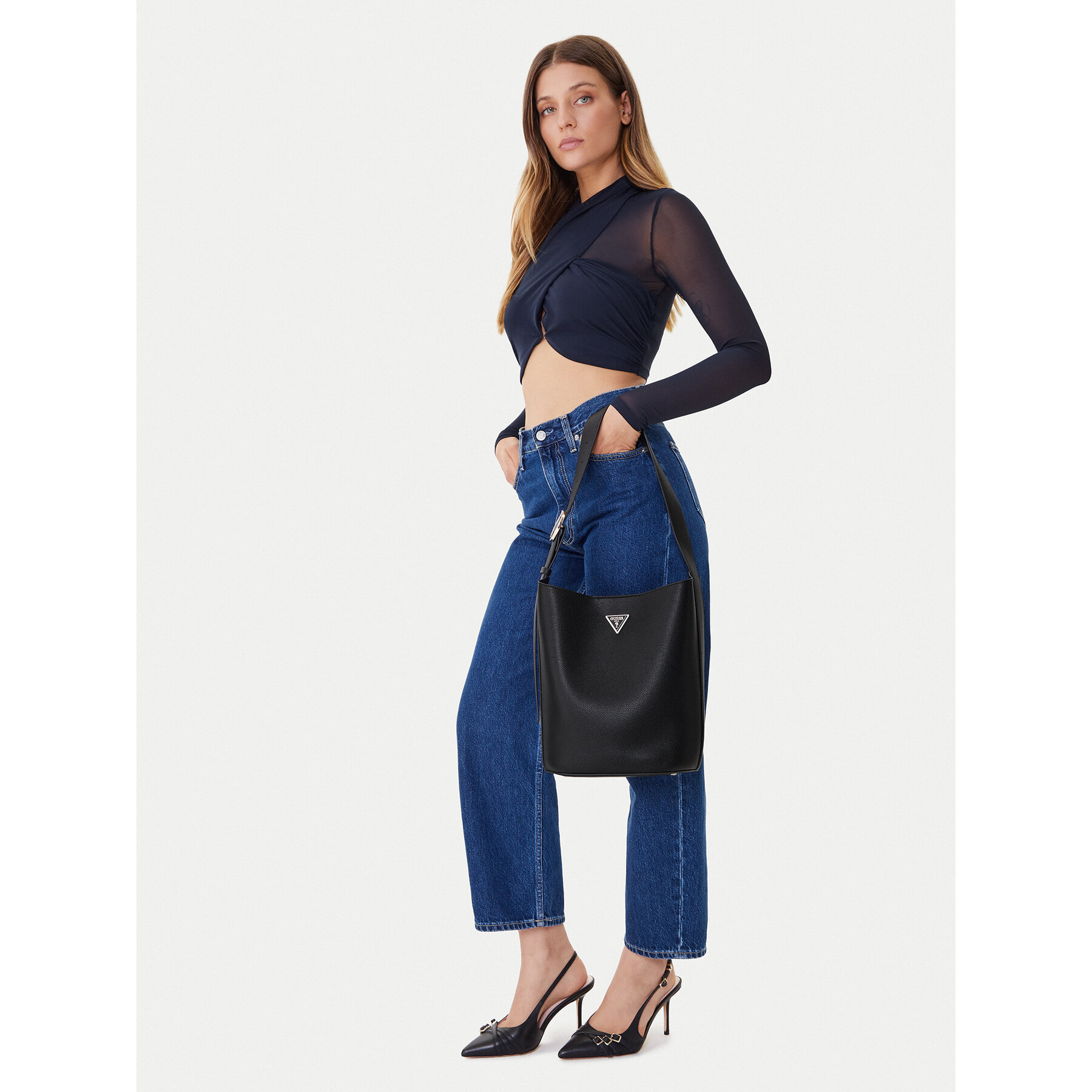 Дамска чанта Guess HWBG69 74040 Черен