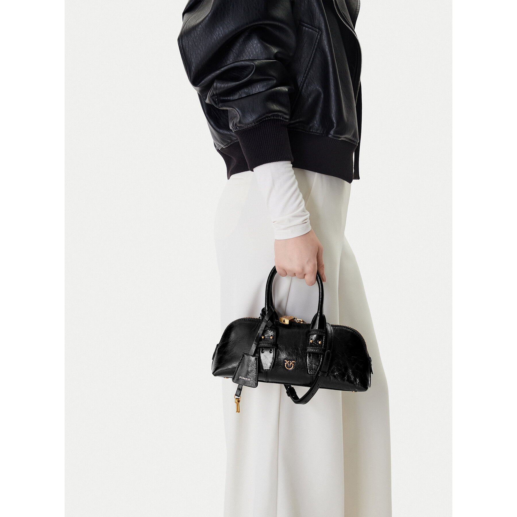 Дамска чанта PINKO Bowling Bag Baguette AI 25-26 105334 A2VW Черен
