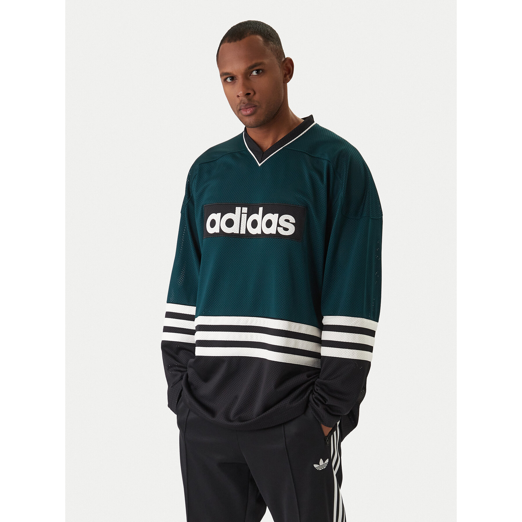 adidas Longsleeve JV8467 Grün Loose Fit