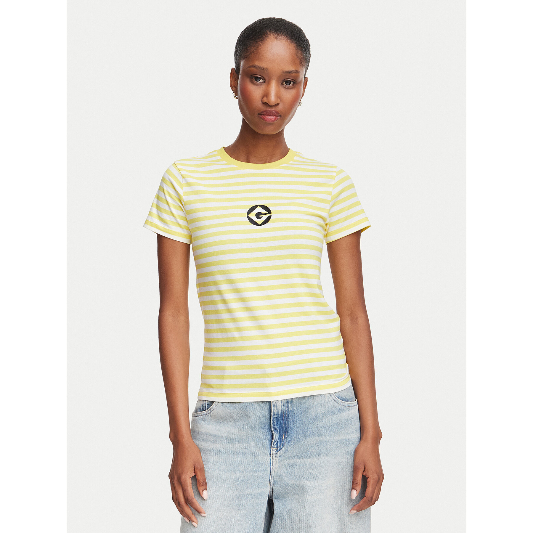 Guess Jeans T-shirt W6YI60 K6413 Žuta Regular Fit