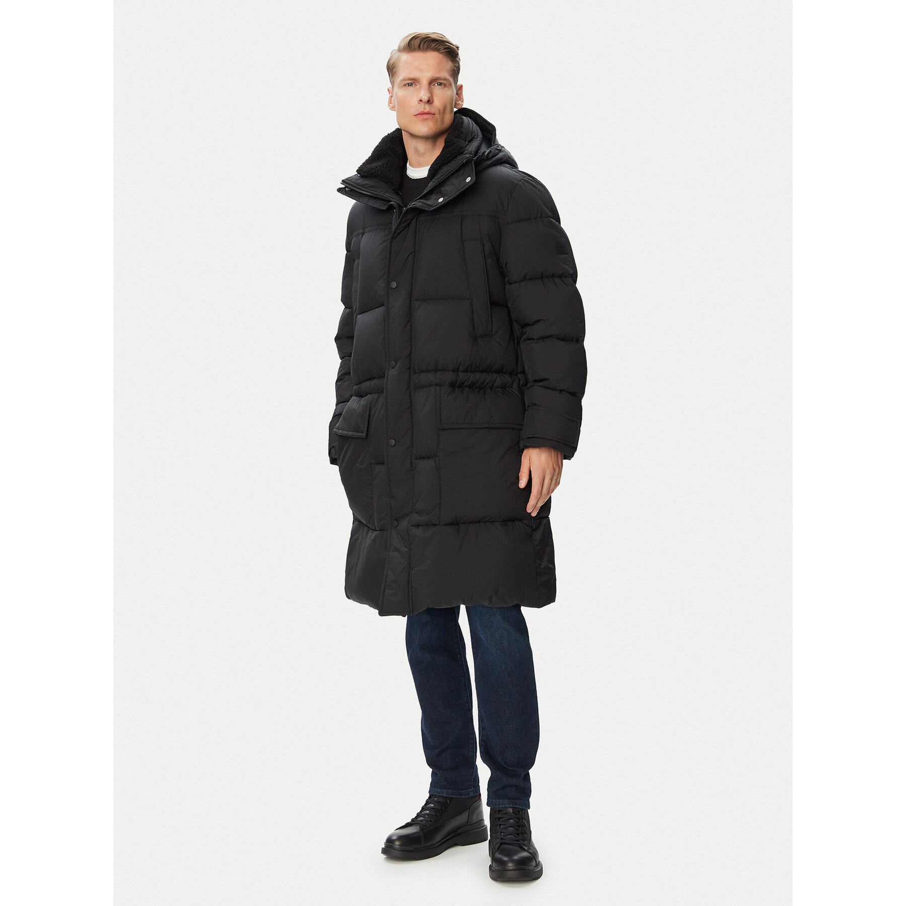 BOSS Winterjacke Ogengar 50565555 Schwarz Regular Fit