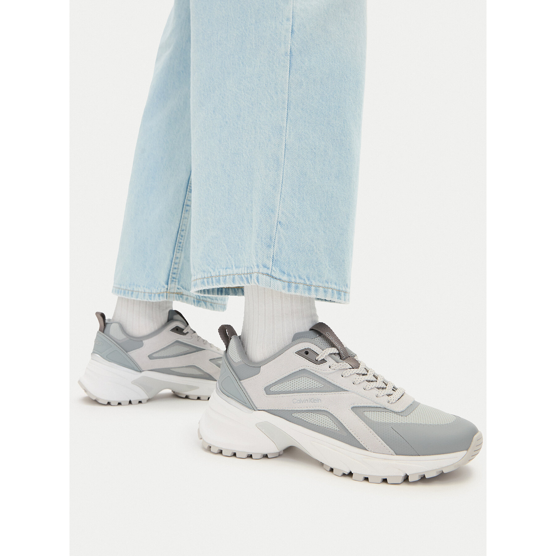 Tenisice Calvin Klein Hike Runner Ck Stripe Refl Su HW0HW03107 Siva