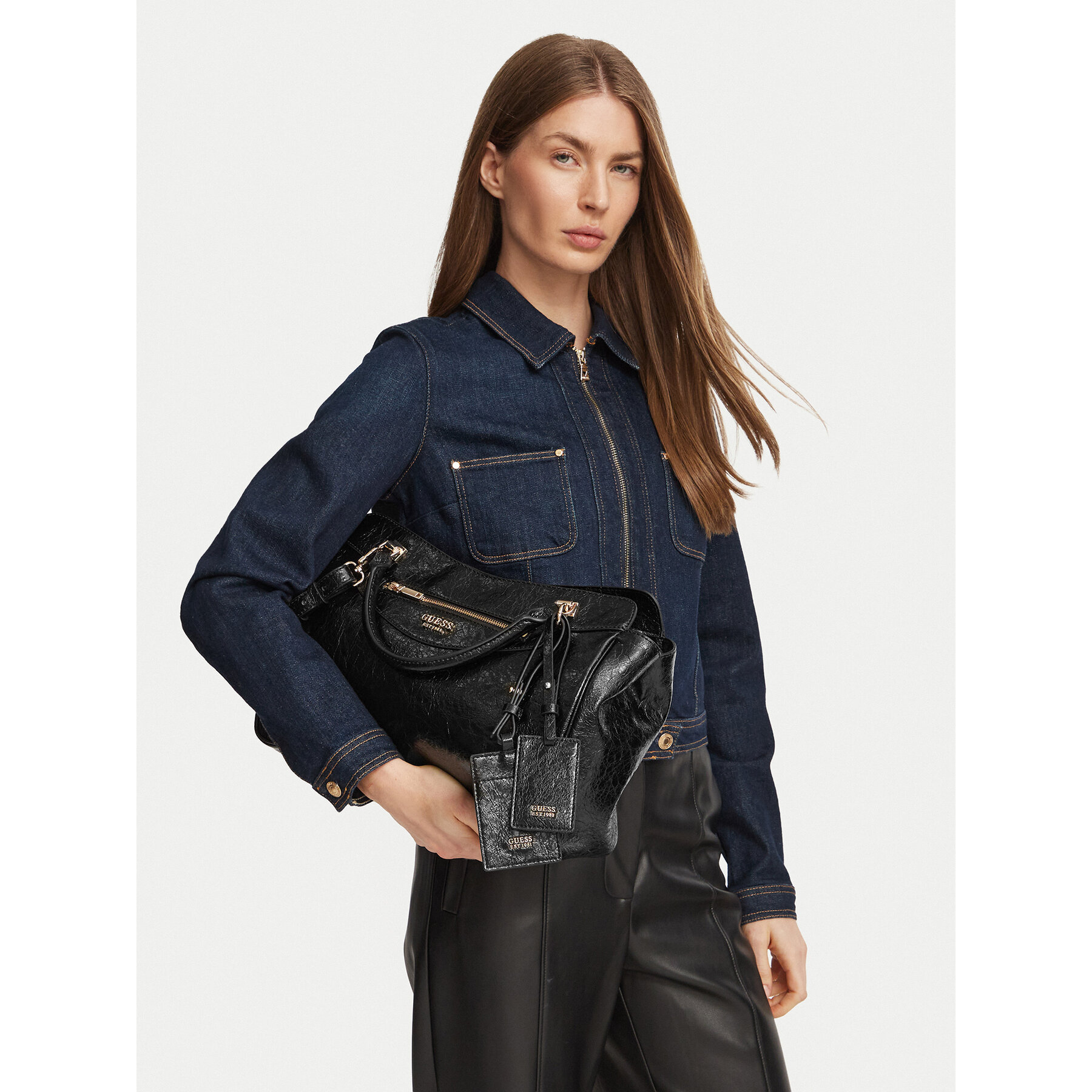 Soma Guess Antonia HWTG21 83060 Melns