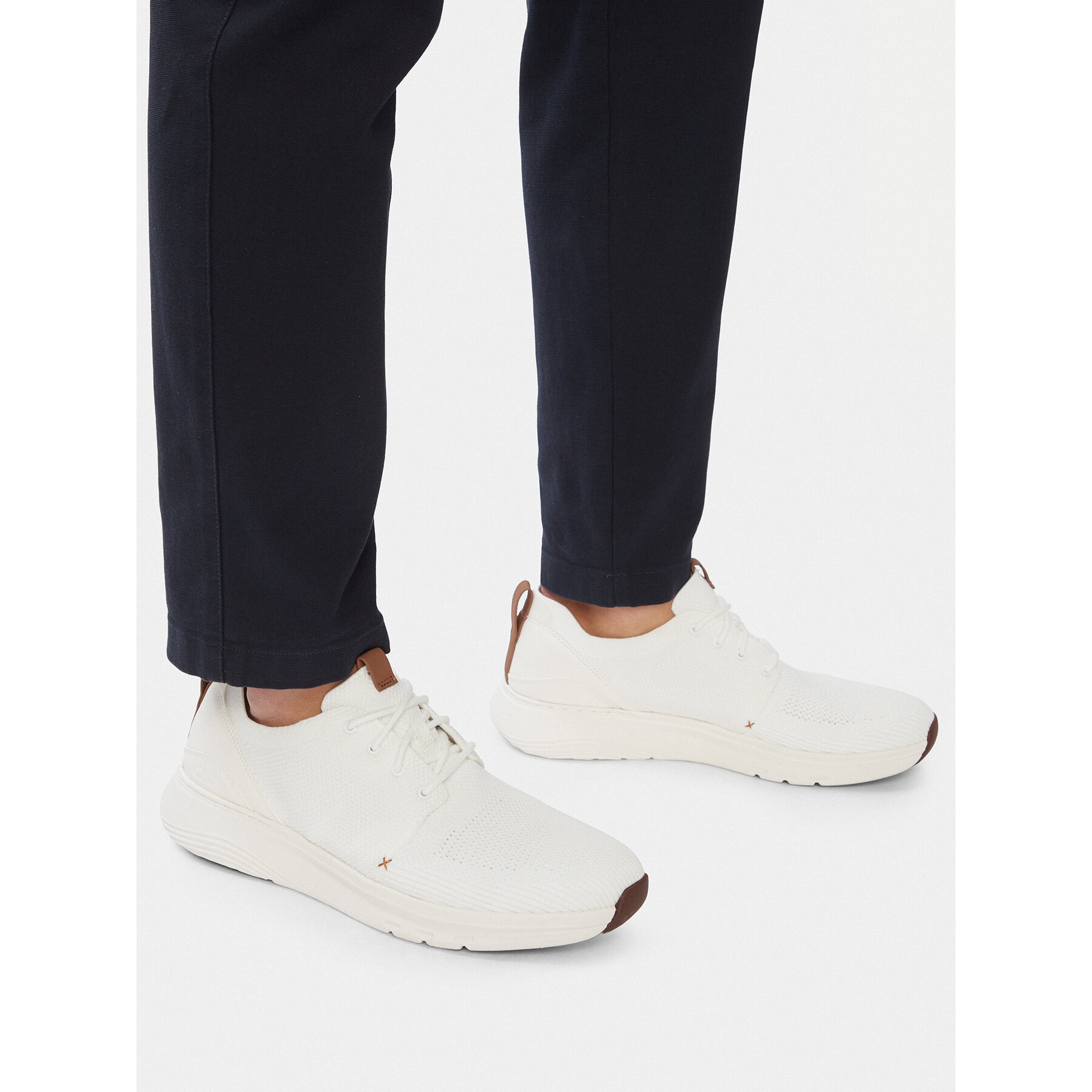 Сникърси Clarks Motion Trek MX 26181985 Бял