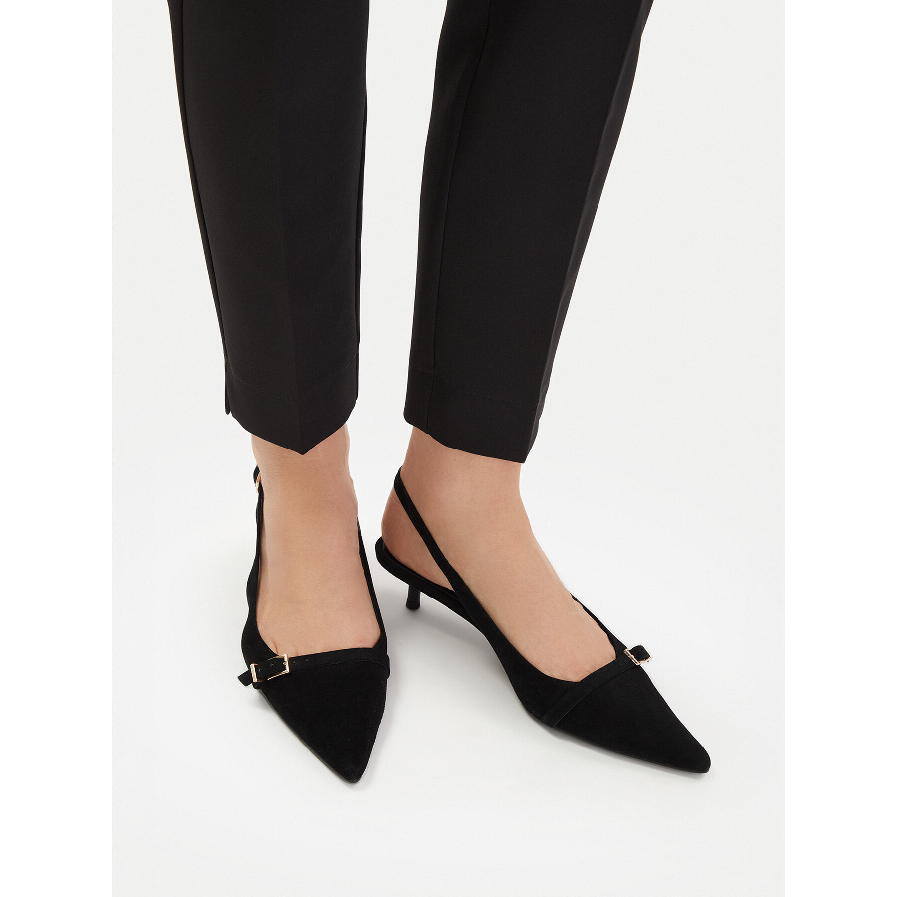 Pantofi pumps GINO ROSSI EO-V2182-21 Negru