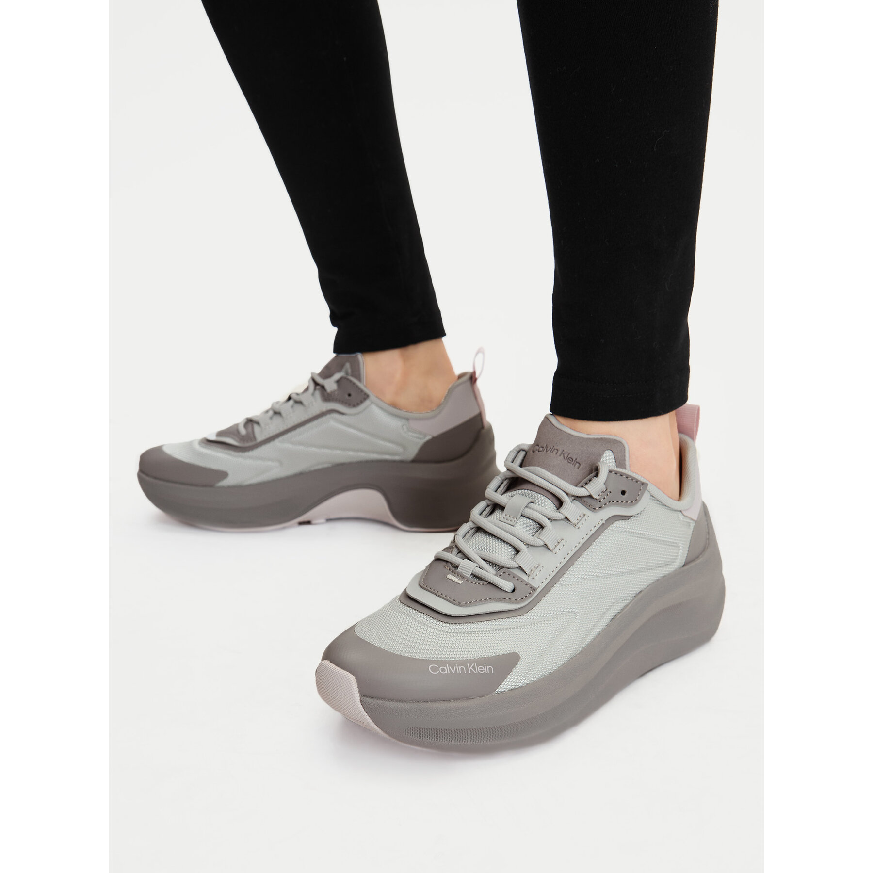 Tenisice Calvin Klein Chunky Runner Laceup Hf Blst Ny HW0HW03111 Siva