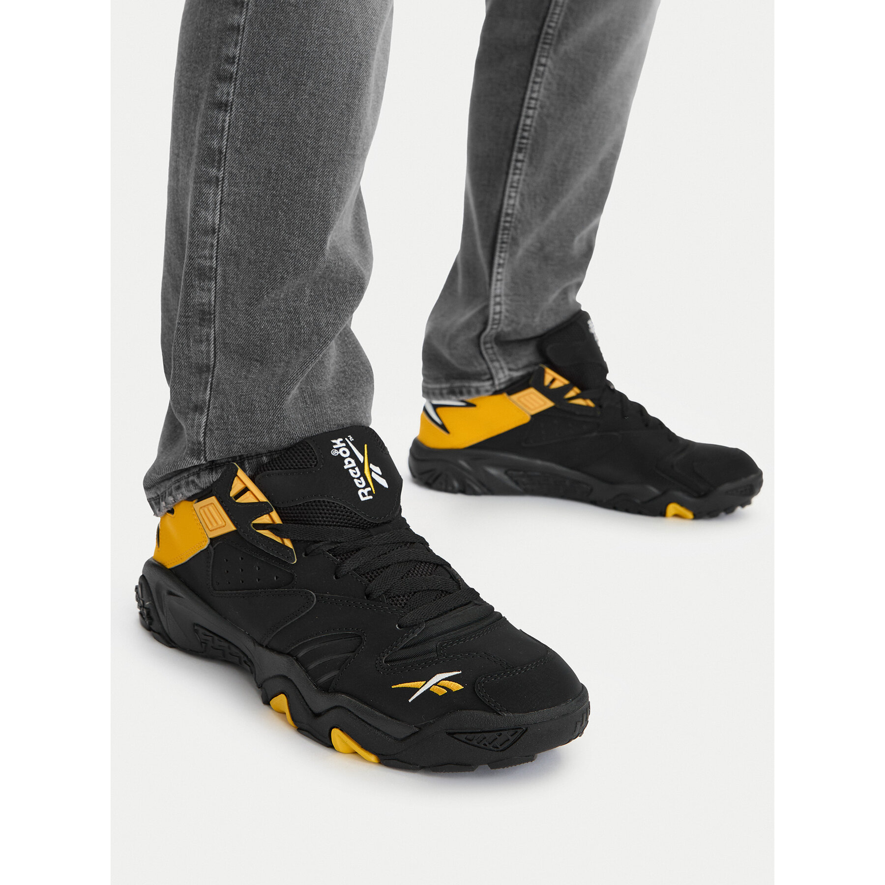 Superge Reebok EO-BRUTUS LOW 100244787 Črna
