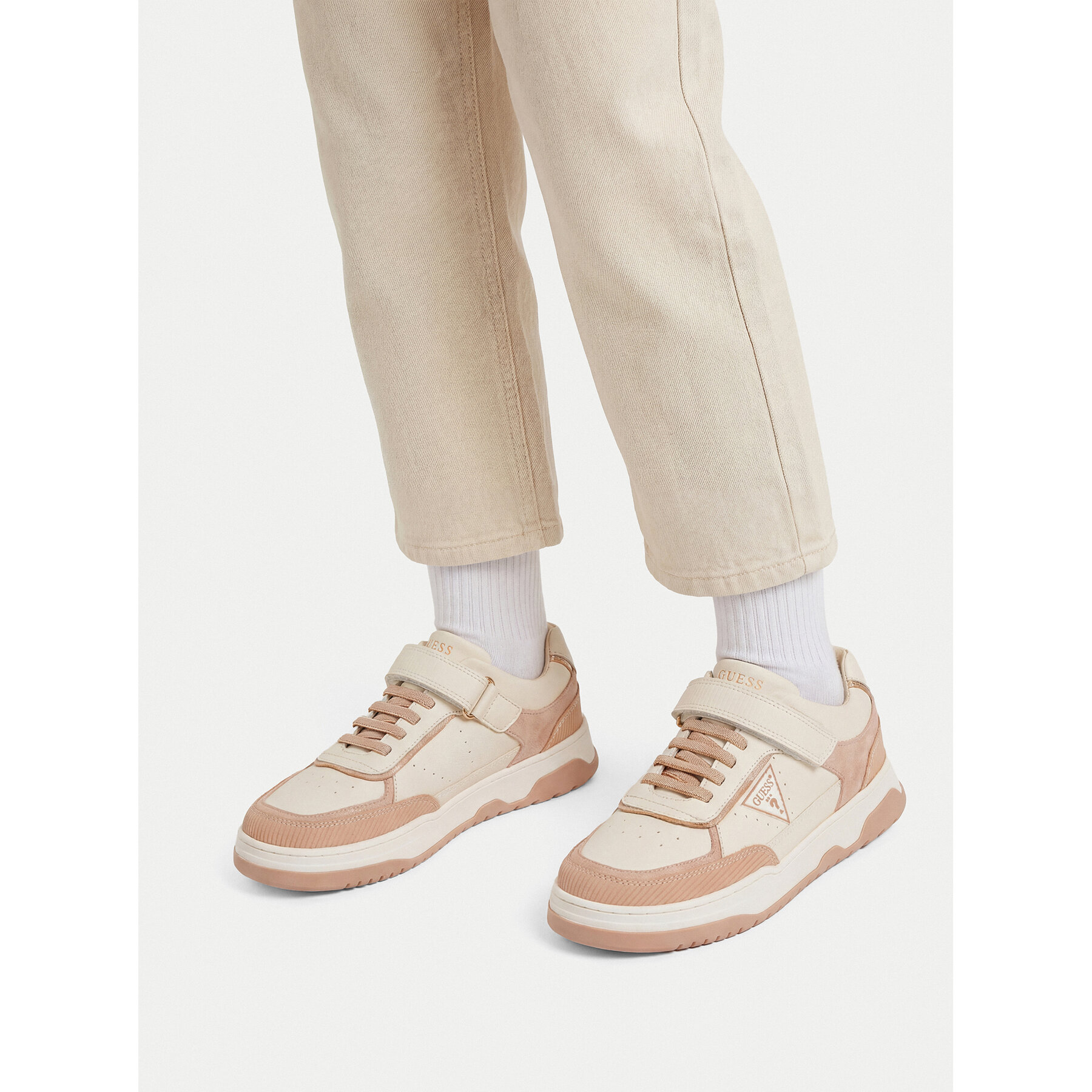 Sneakersy Guess CEO-CI12-CAROL-05 Écru