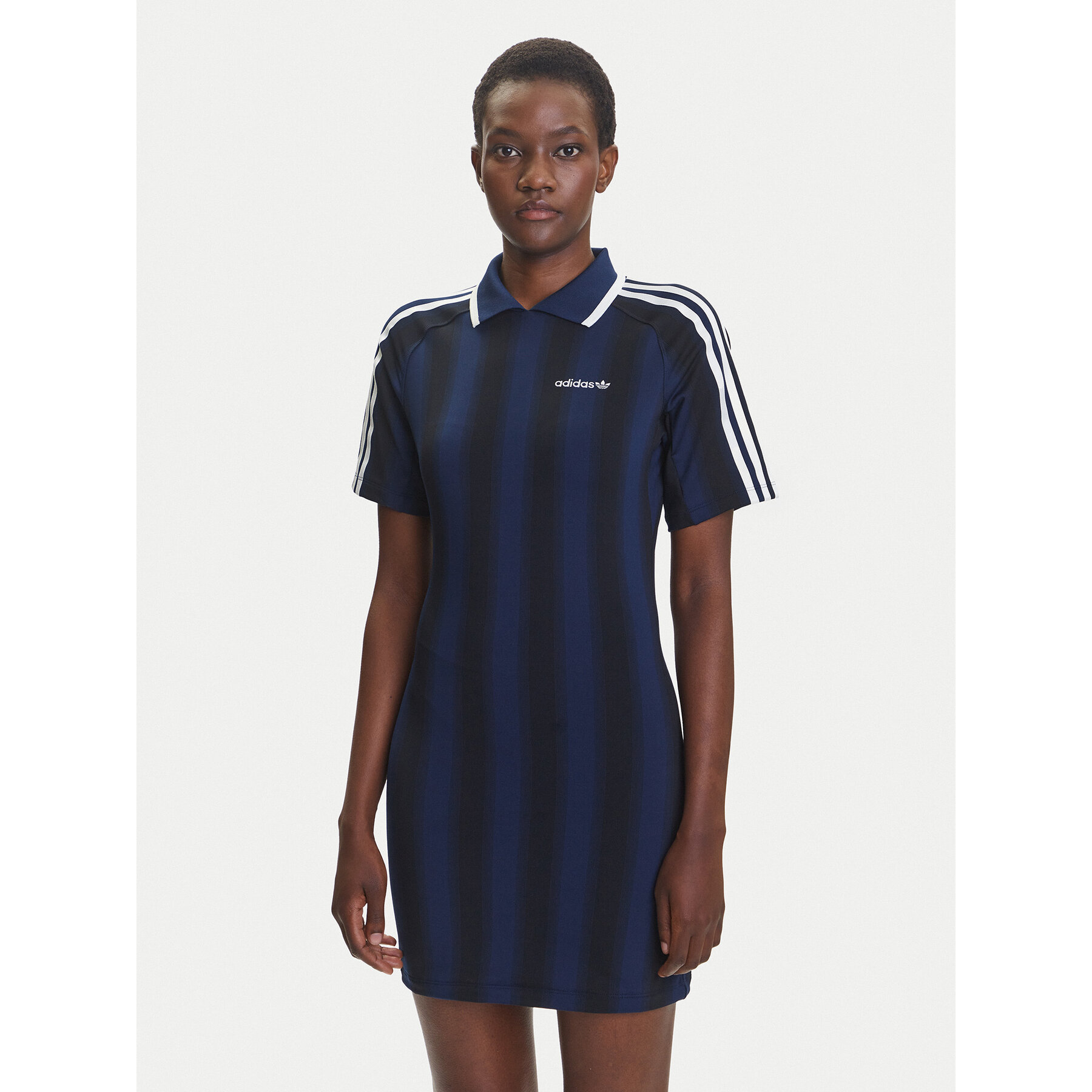 adidas Kleid für den Alltag Football Inspired Graphic JW5143 Dunkelblau Regular Fit