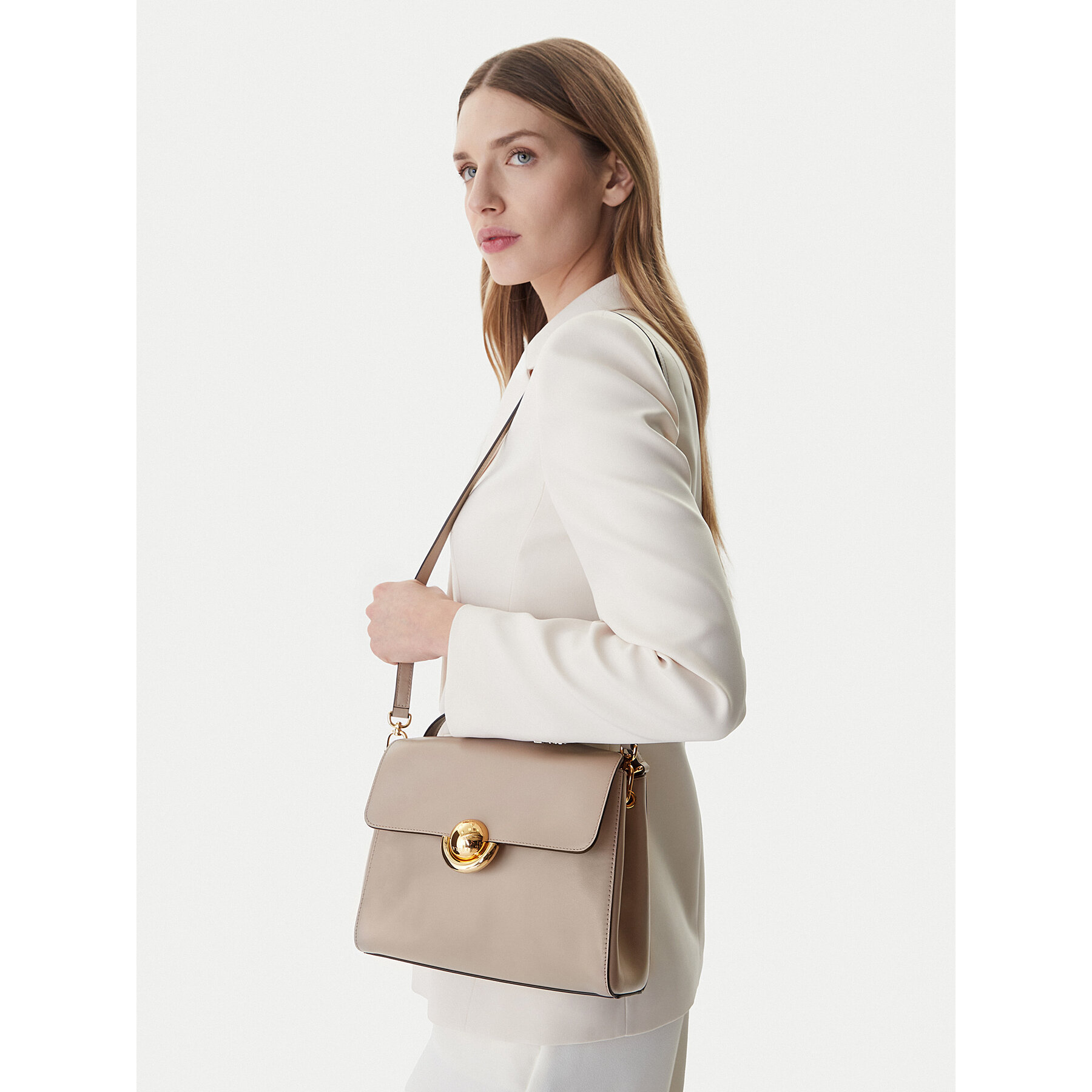 Дамска чанта Furla Domus S WB01957 BX4184 IT 4488S Бежов