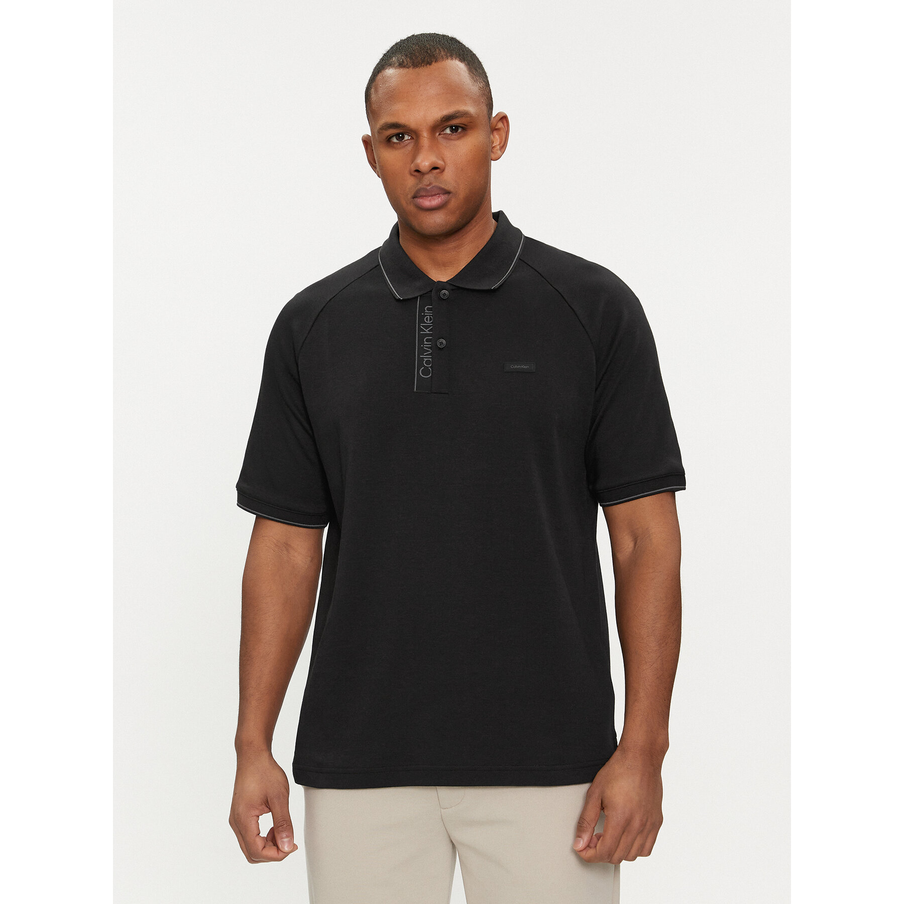 Calvin Klein Pólóing Logo Tape K10K112463 Fekete Regular Fit