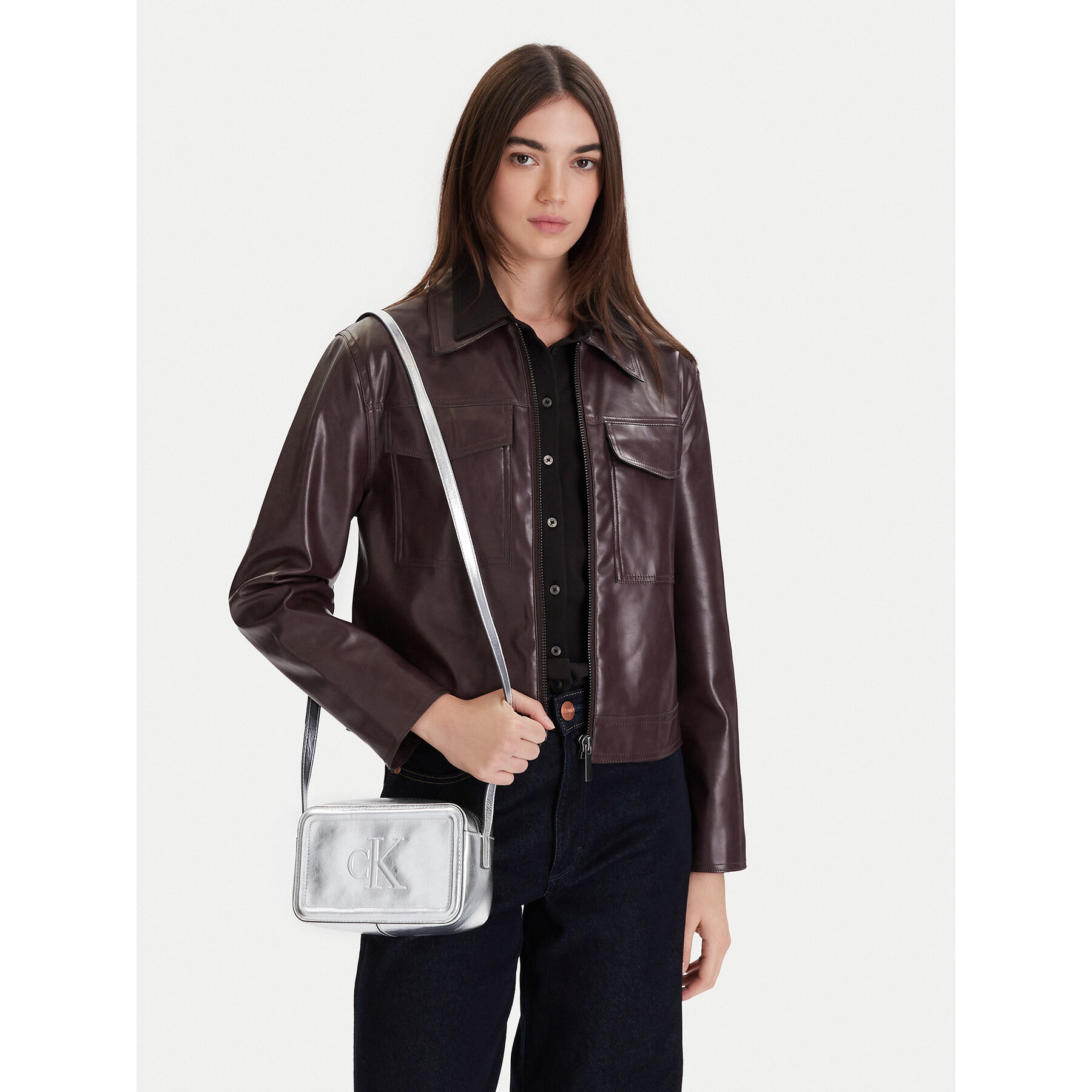 Ročna torba Calvin Klein Bold Ck Metallic Camera Bag LV04F3331G Srebrna