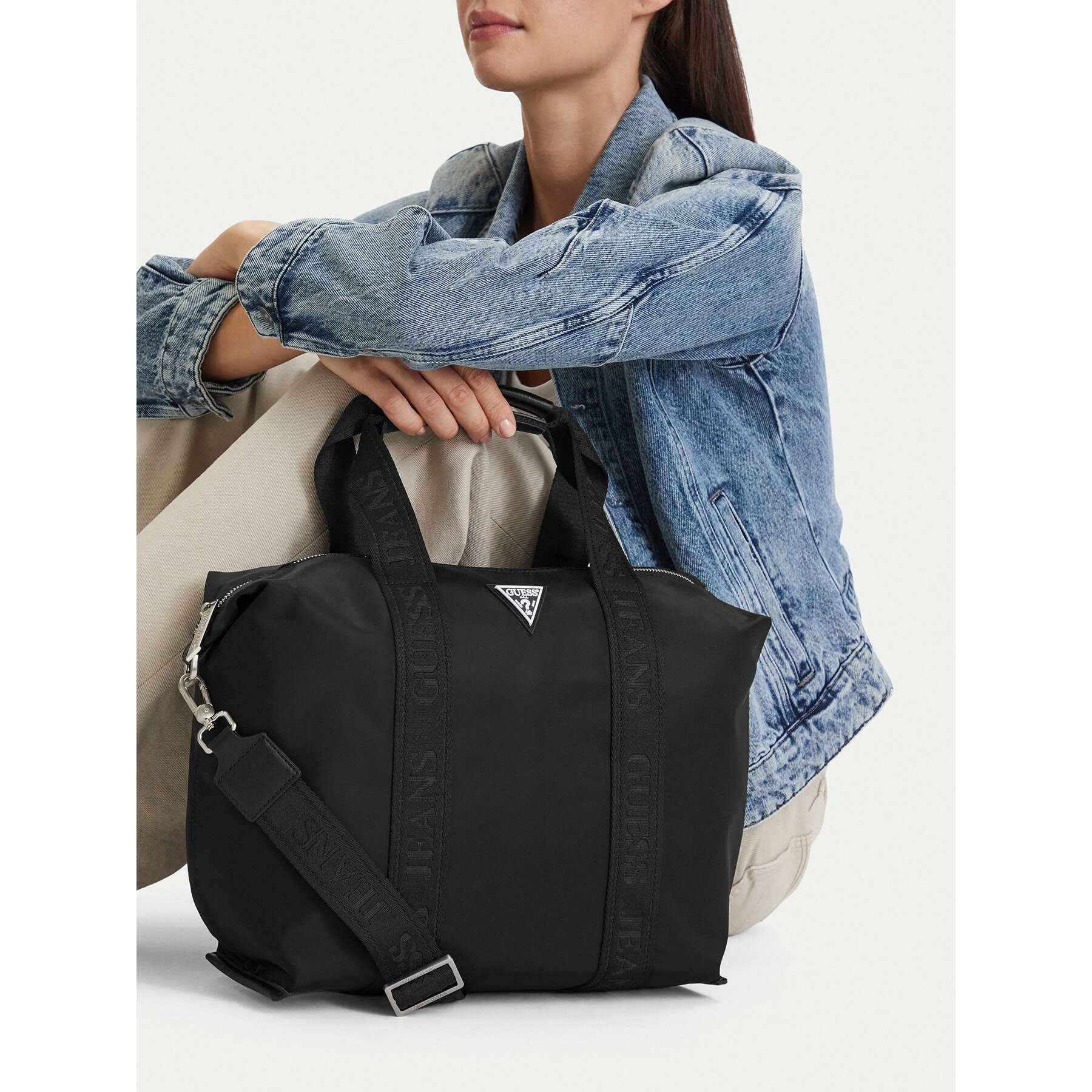 Дамска чанта Guess Jeans CWBEO-GUESS-S-004-10 Черен