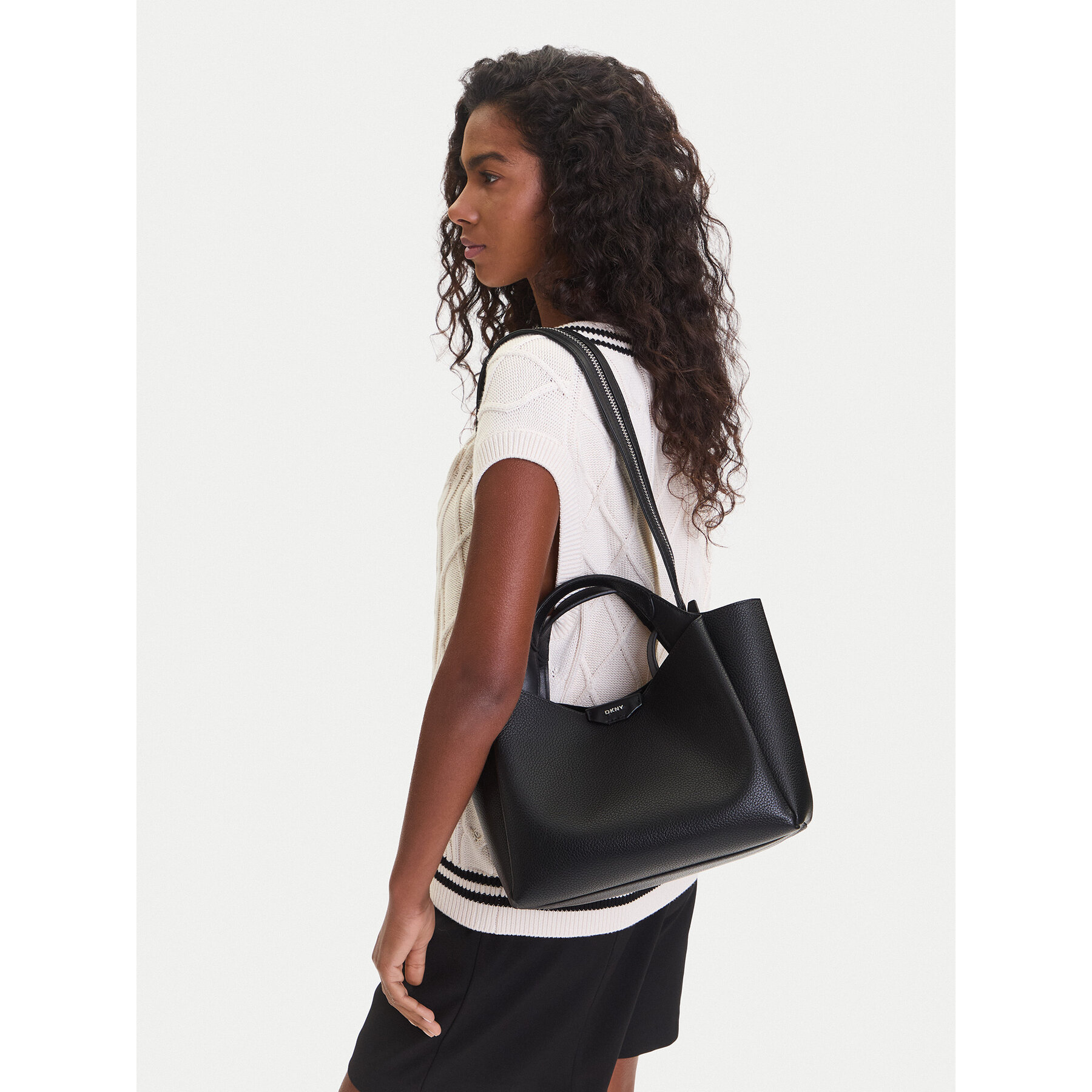 Дамска чанта DKNY Willa R43DYG33 Черен