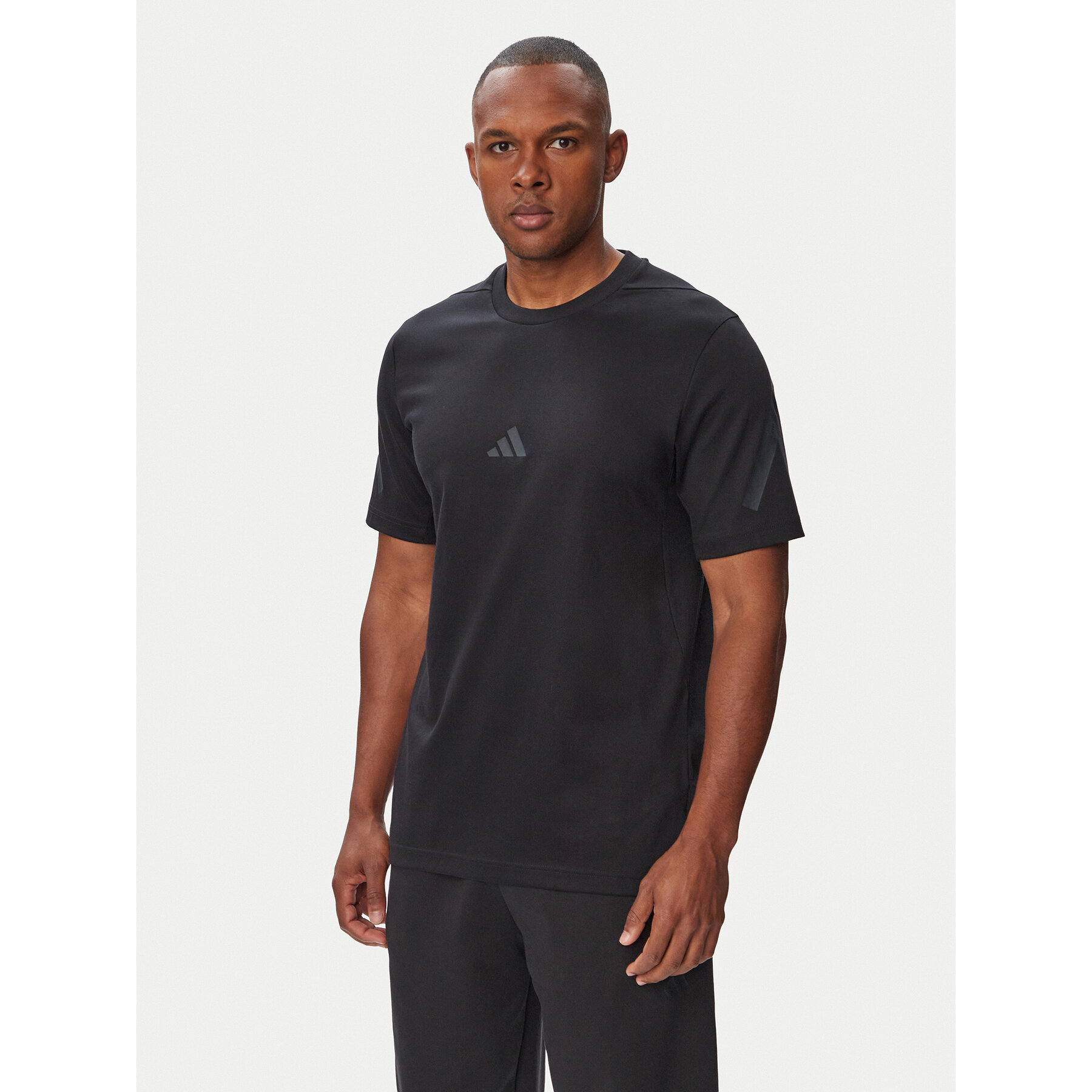 adidas T-shirt Z.N.E. KF3796 Crna Regular Fit