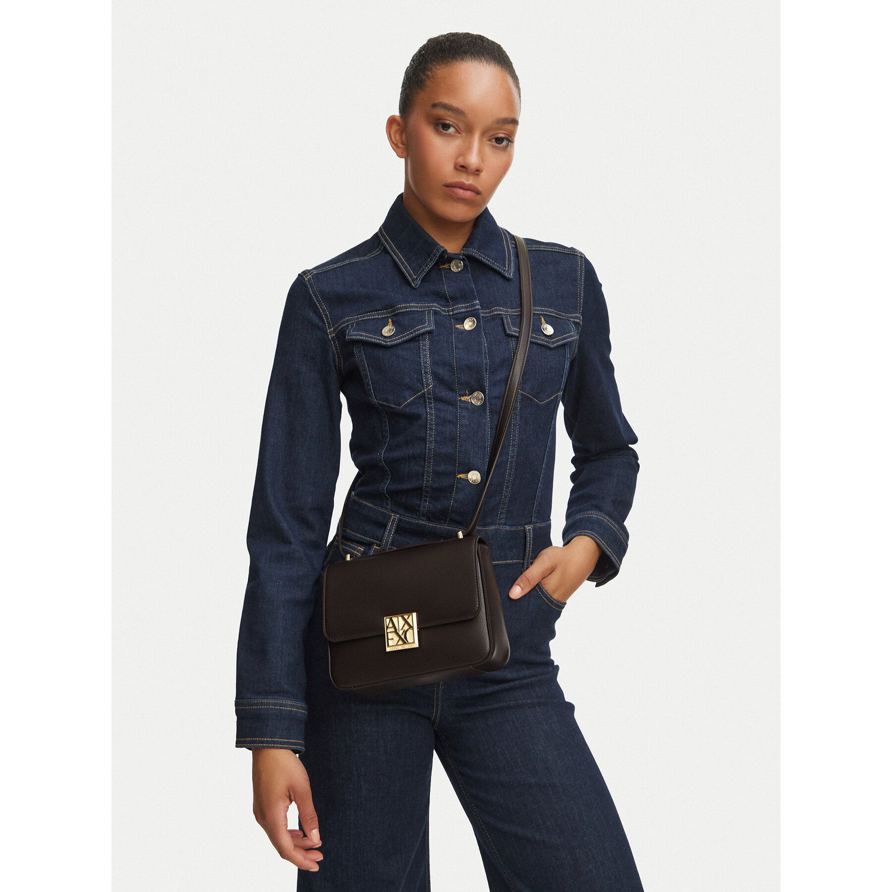 Geantă Armani Exchange XW002169 AF19895 U6032 Maro închis