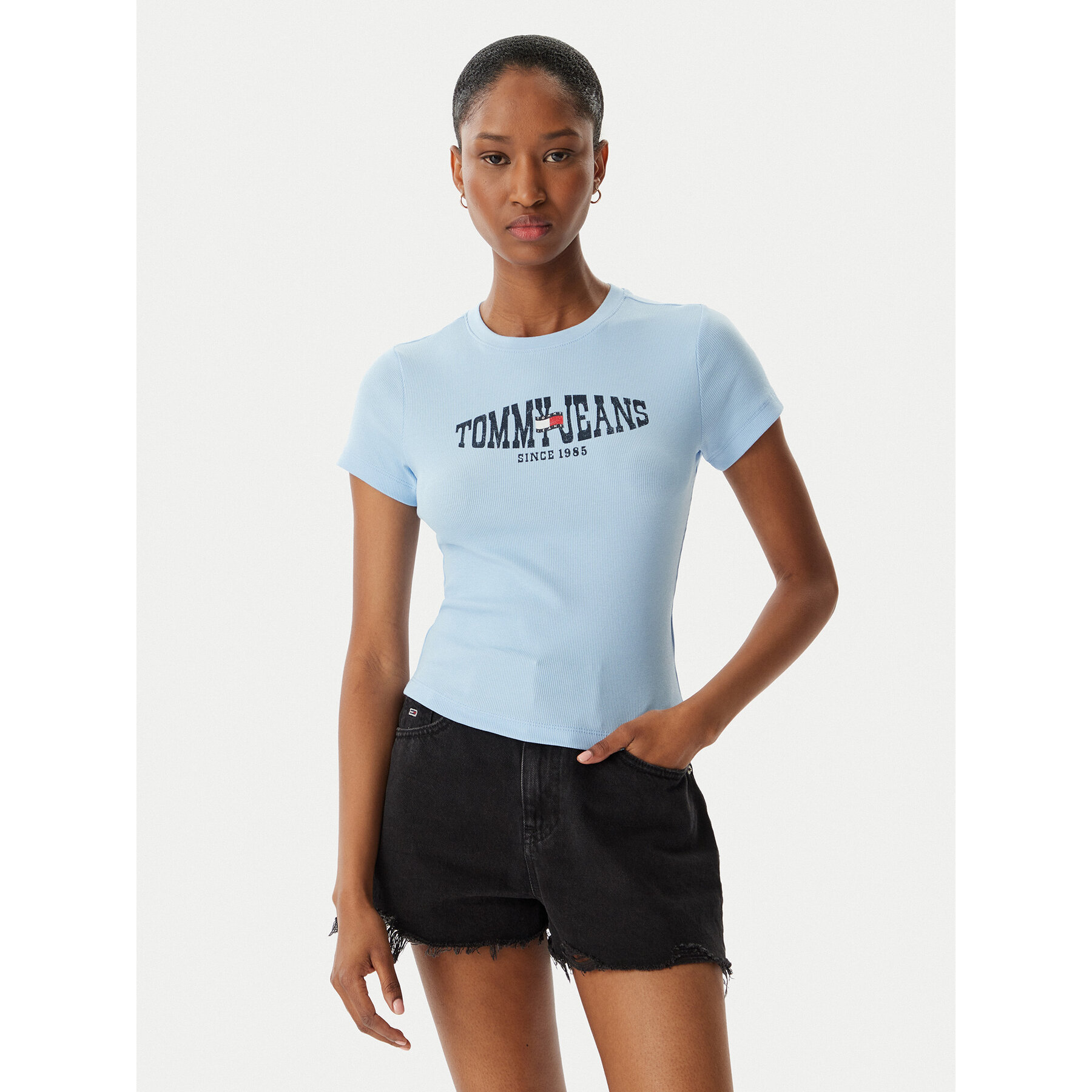 Tommy Jeans T-Shirt Wavy Flag DW0DW22272 Hellblau Slim Fit
