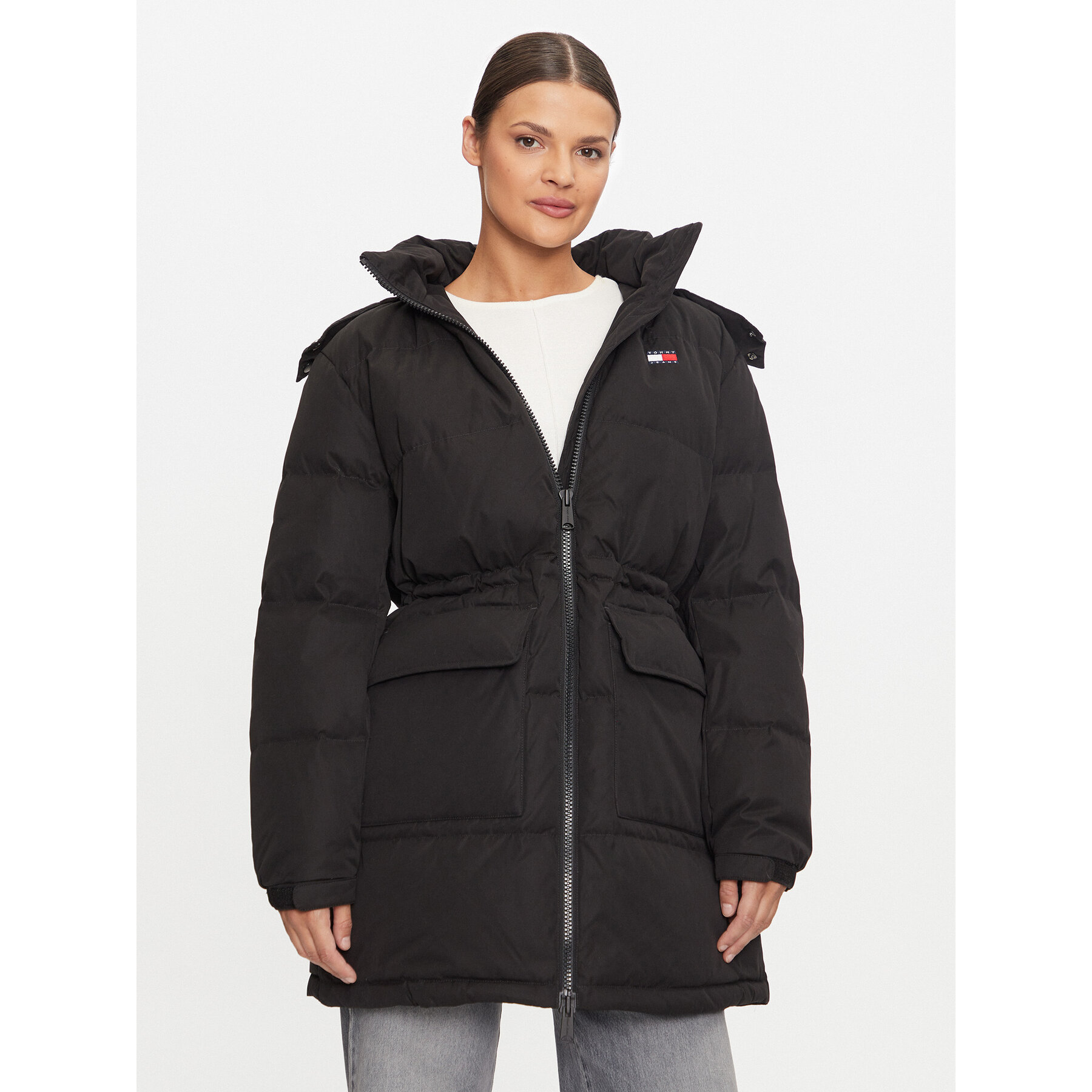 Tommy Jeans Daunenjacke Alaska DW0DW18821 Schwarz Regular Fit