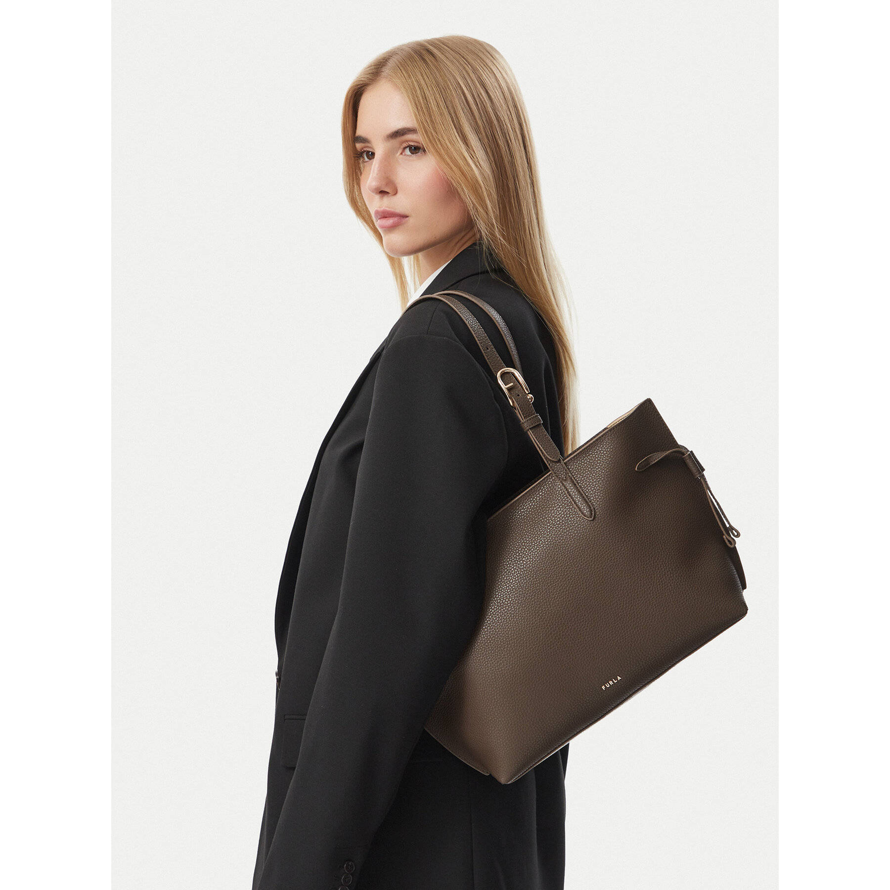 Дамска чанта Furla Ava M Tote Bag  WB02069 BX4329 5341S Тъмнокафяв