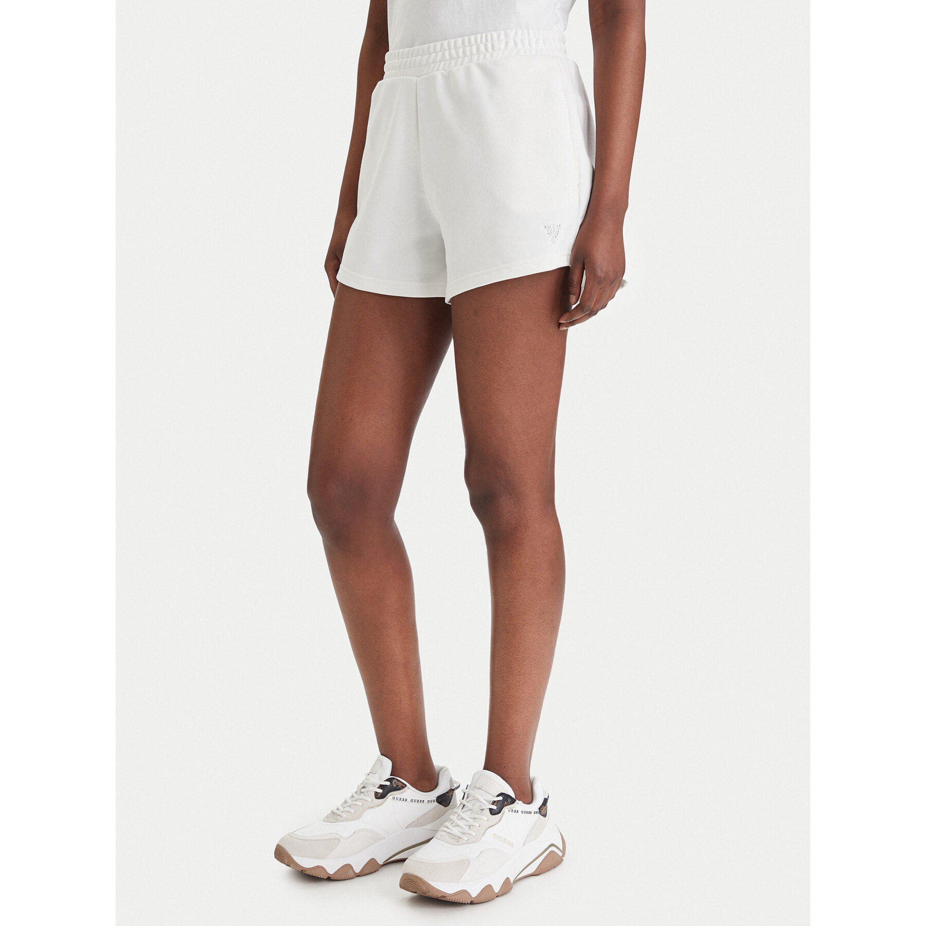 Guess Sportshorts V6GD14 K3090 Weiß Regular Fit