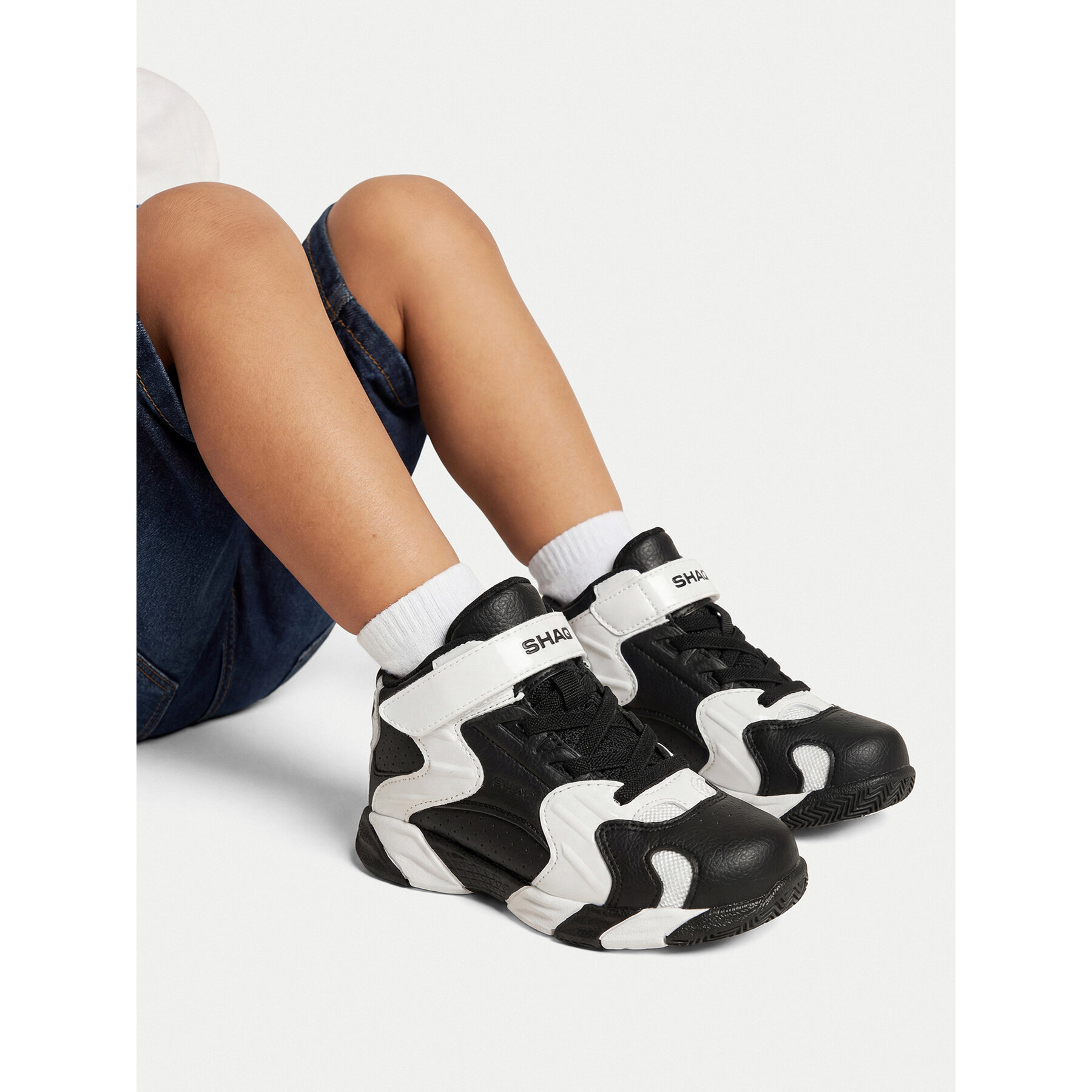 Tenisice SHAQ EO-DEVASTATOR 2.0 AQ95042T-BW Crna