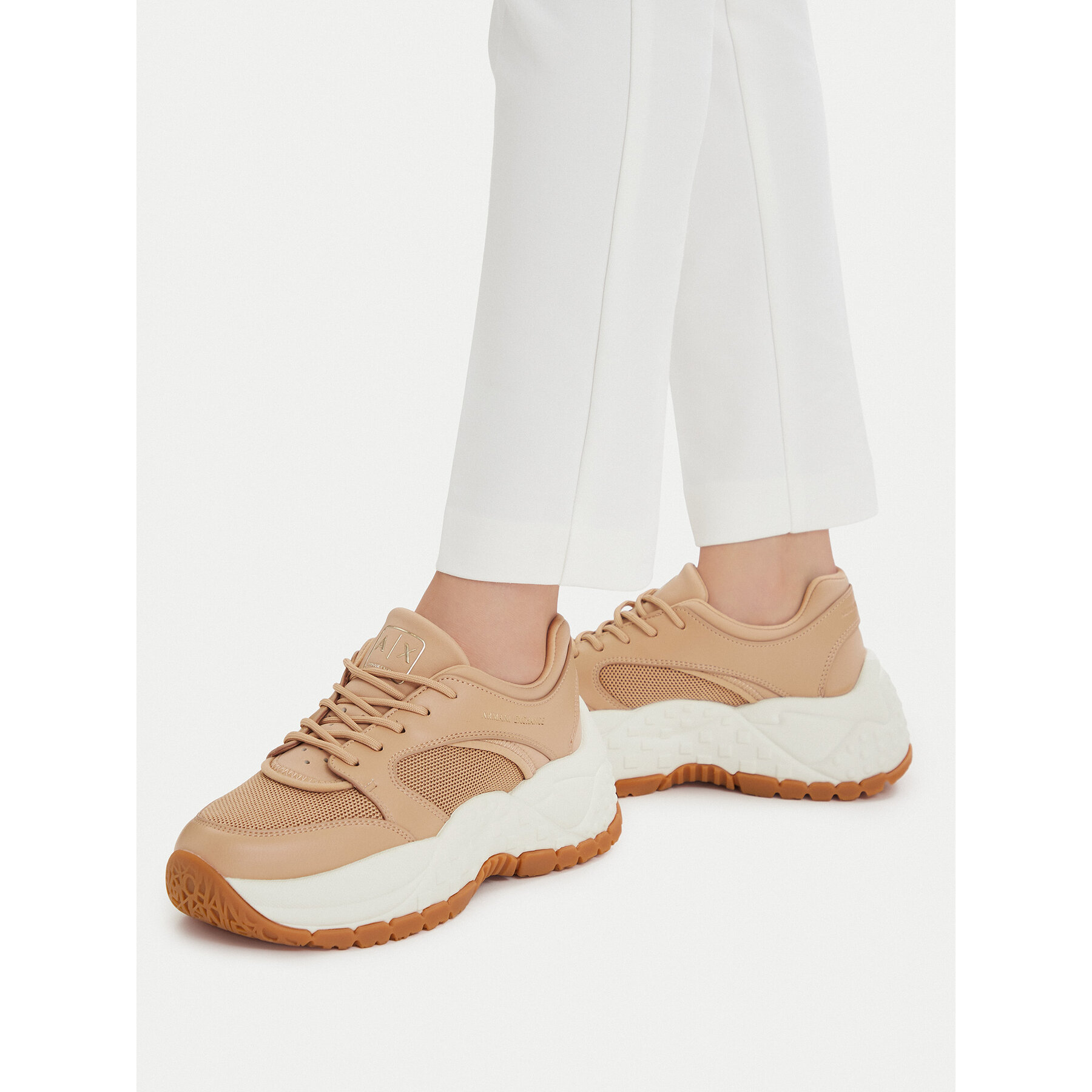 Sneakers Armani Exchange XW002227 AF21430 U6149 Bej