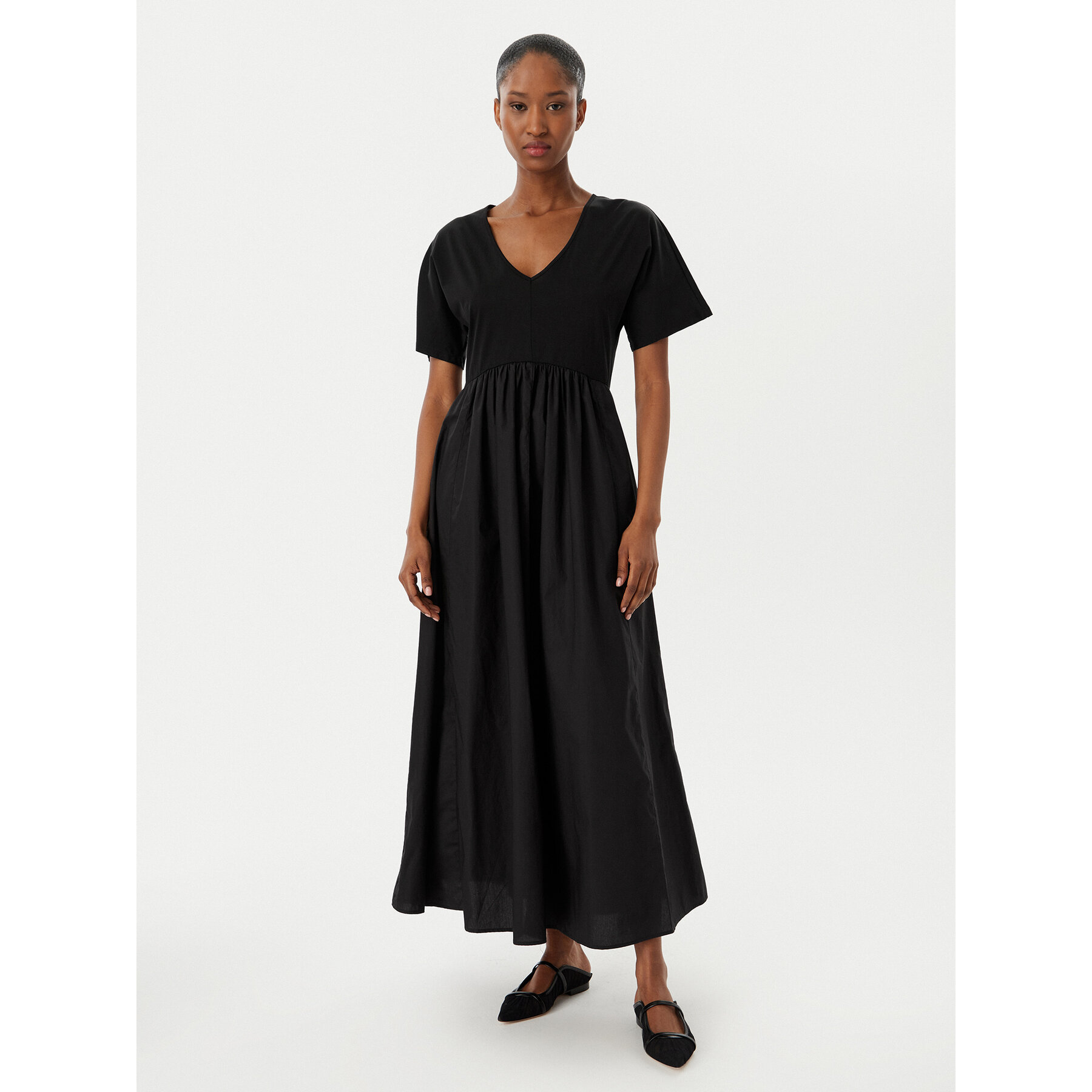 Weekend Max Mara Kleid für den Alltag Brozno 2515621082 Schwarz Relaxed Fit