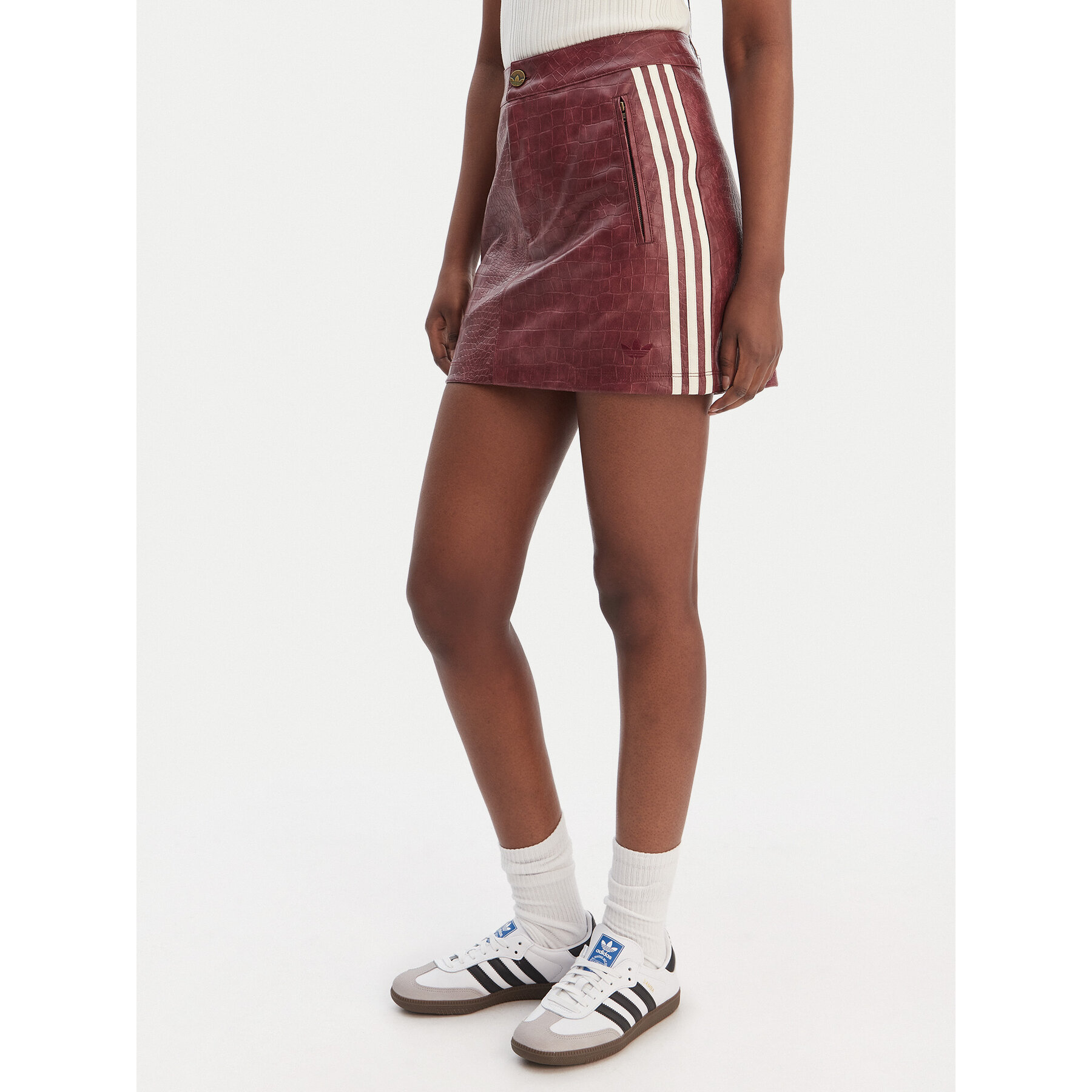 adidas Rock aus Kunstleder Pleather KD8785 Dunkelrot Regular Fit
