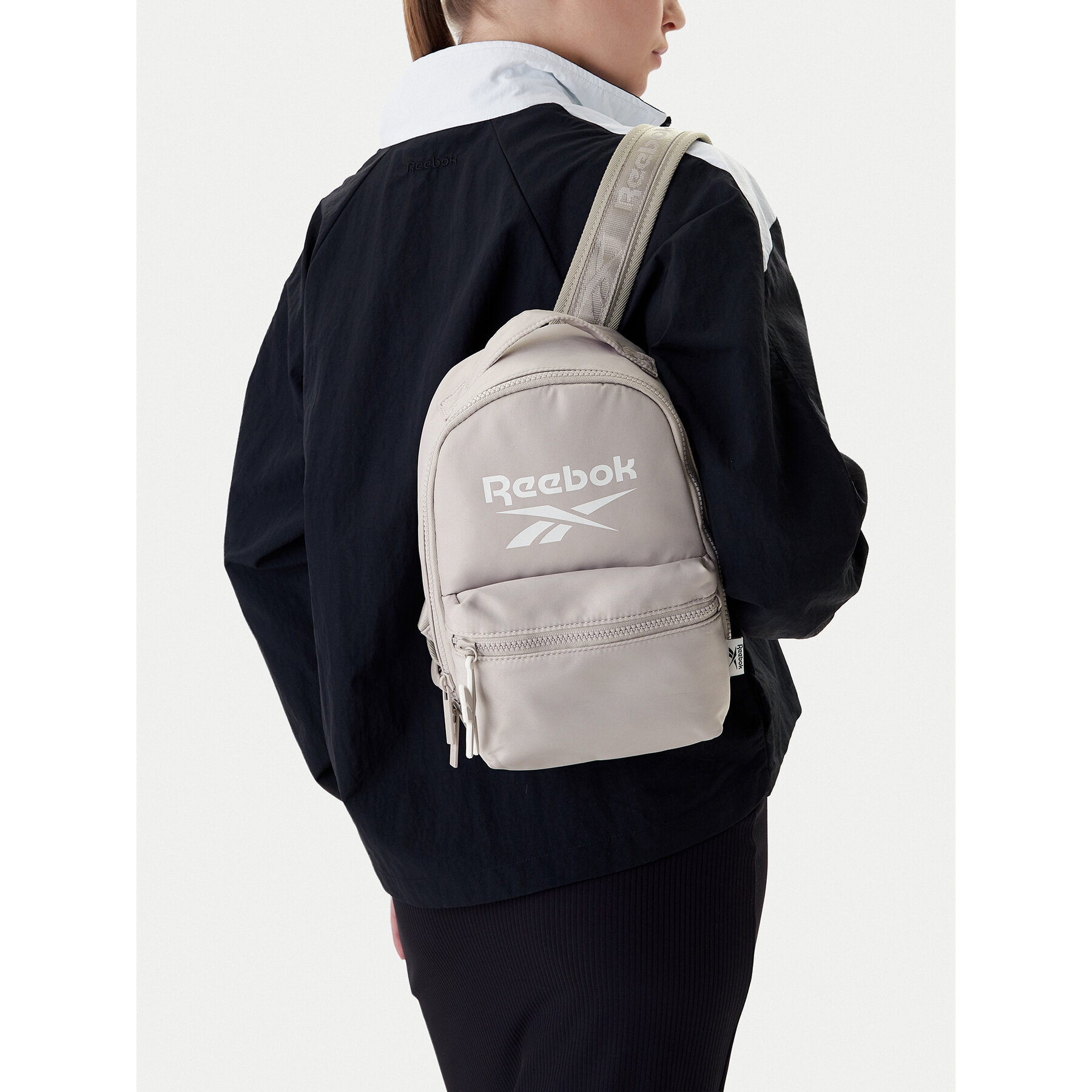Ruksak Reebok CWBEO-RBK-046-CCC-05 Sivá