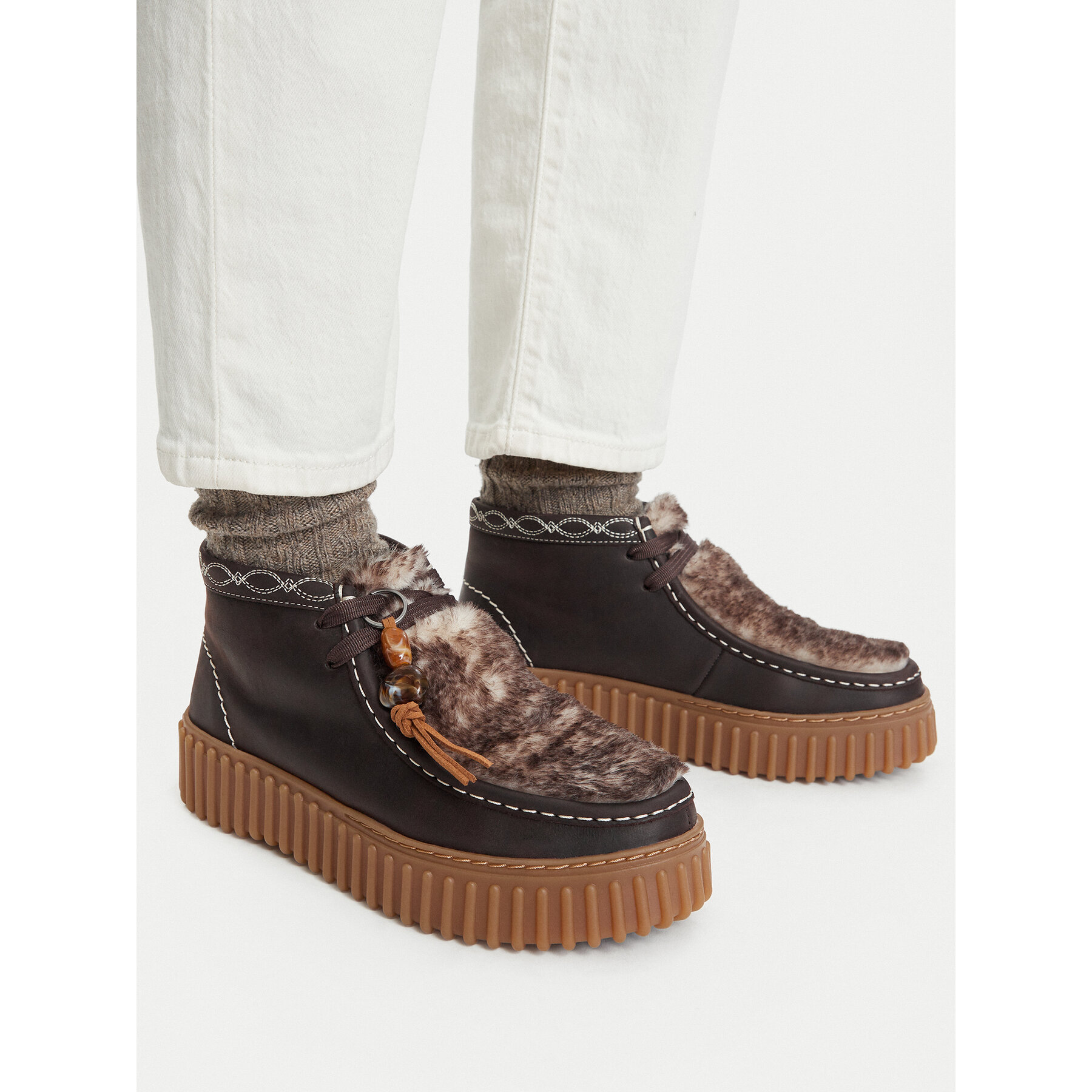 Зимни обувки Clarks Torhill Moss 26327772 Кафяв
