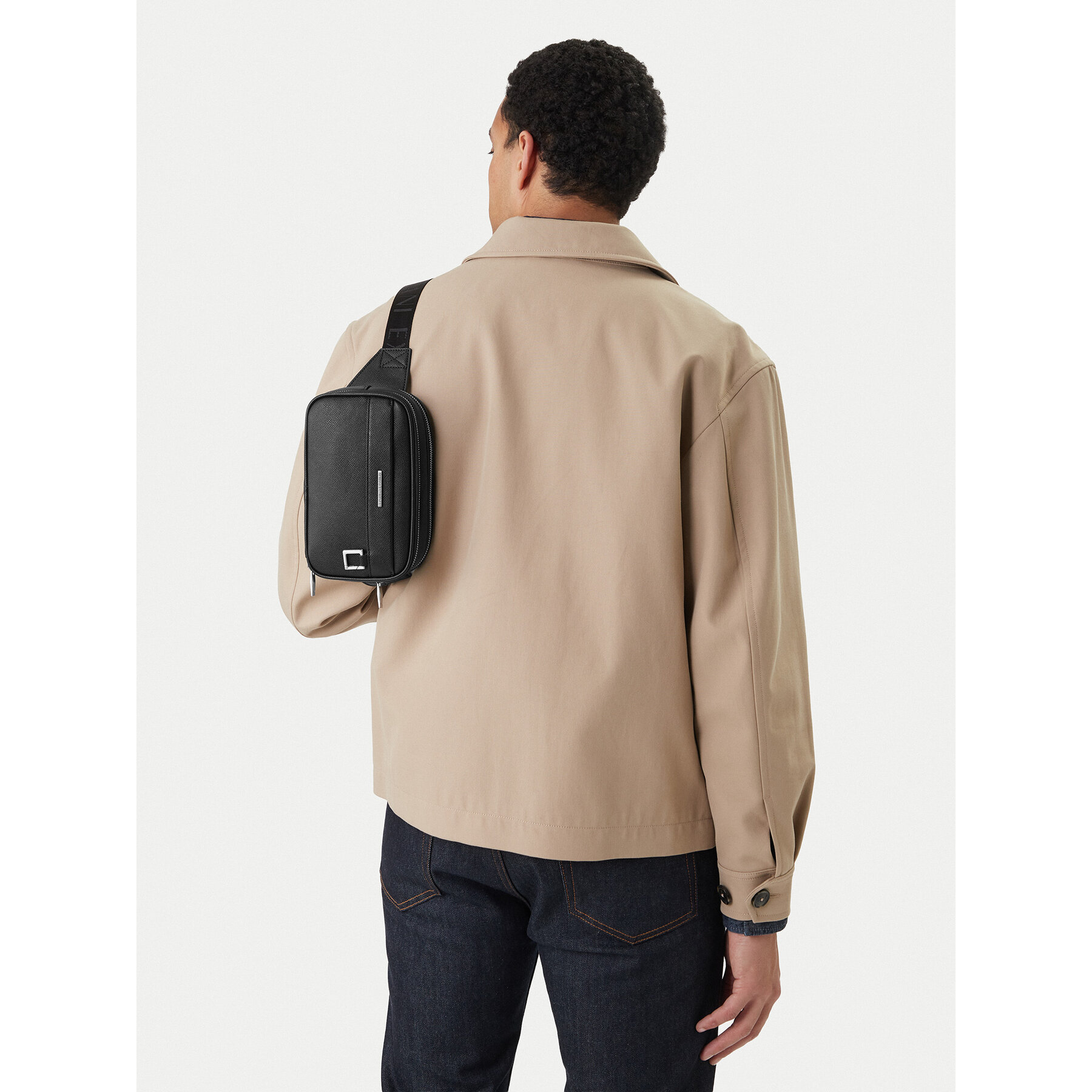 Τσαντάκι Μέσης﻿ Armani Exchange XM002037 AF19931 UC001 Μαύρο