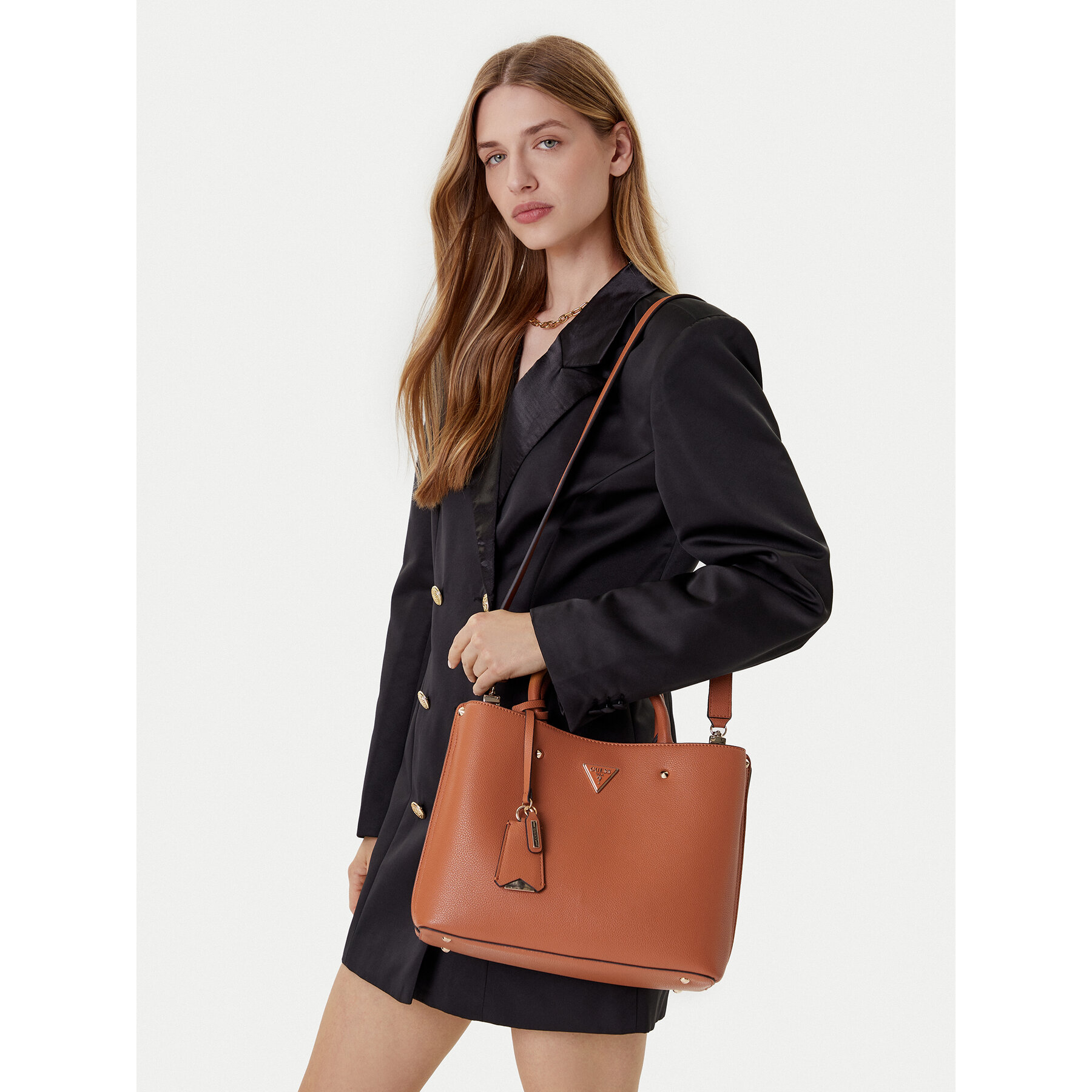 Táska Guess Meridian II HWBG69 74060 Barna