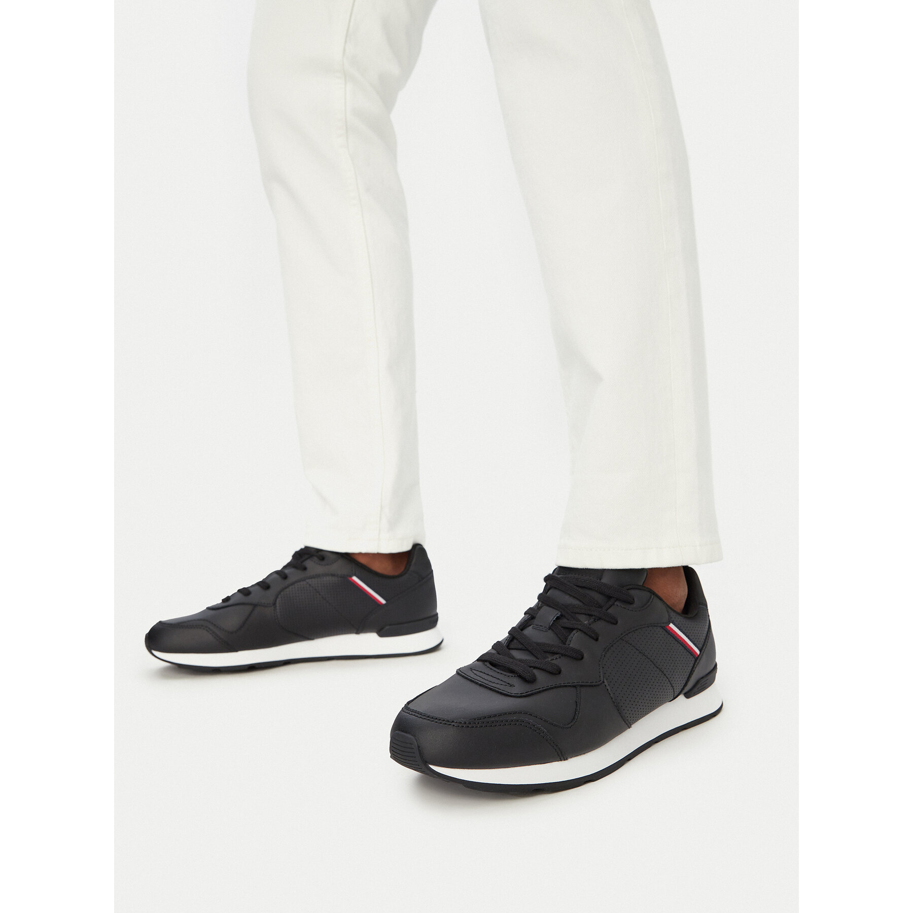 Sneakers Tommy Hilfiger Maxlite 1A FM0FM05740 Negru