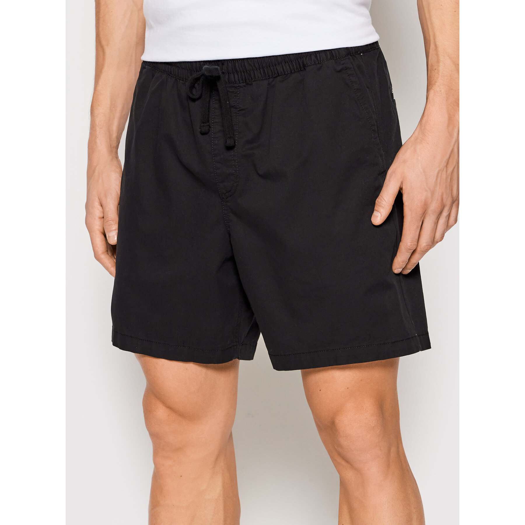 Vans Stoffshorts Mn Range VN0A5FKD Schwarz Relaxed Fit