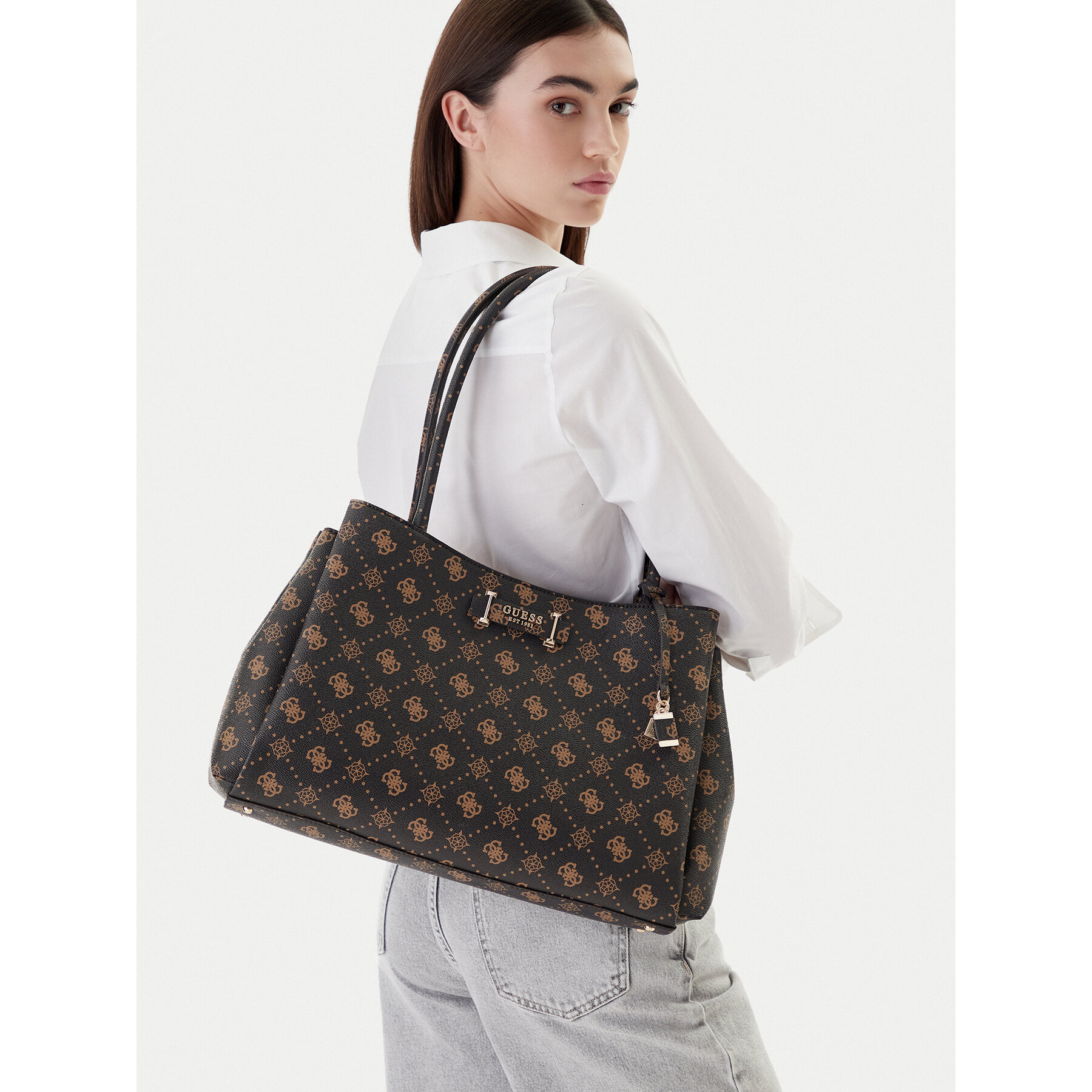 Torbica Guess Carrie Logo HWGP98 98220 Smeđa