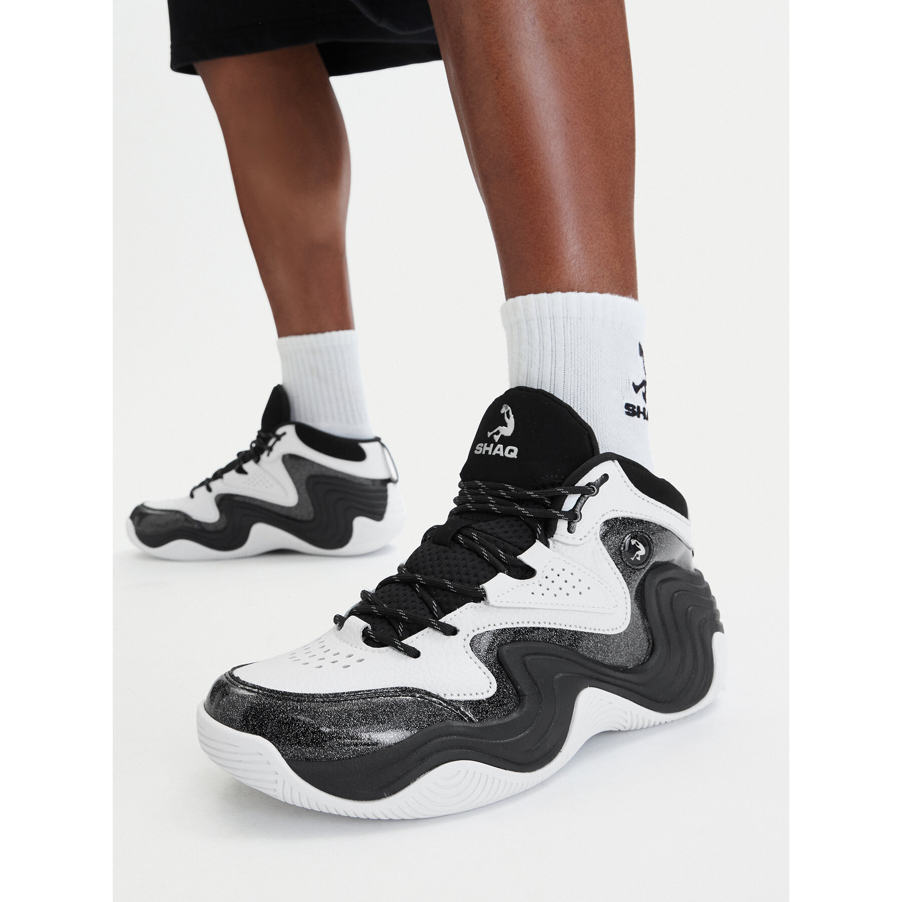 Sneakers Shaq EOSS-JUGGERNAUT AQ95041M-BW Alb
