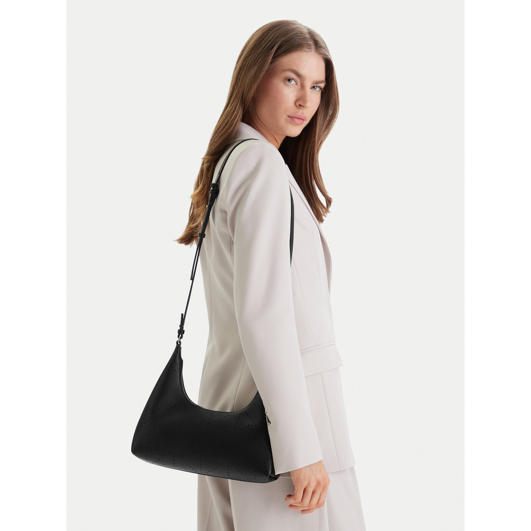 Torbica Calvin Klein Emblem Aop Perfor Lthr Bag LV04F3367G Crna