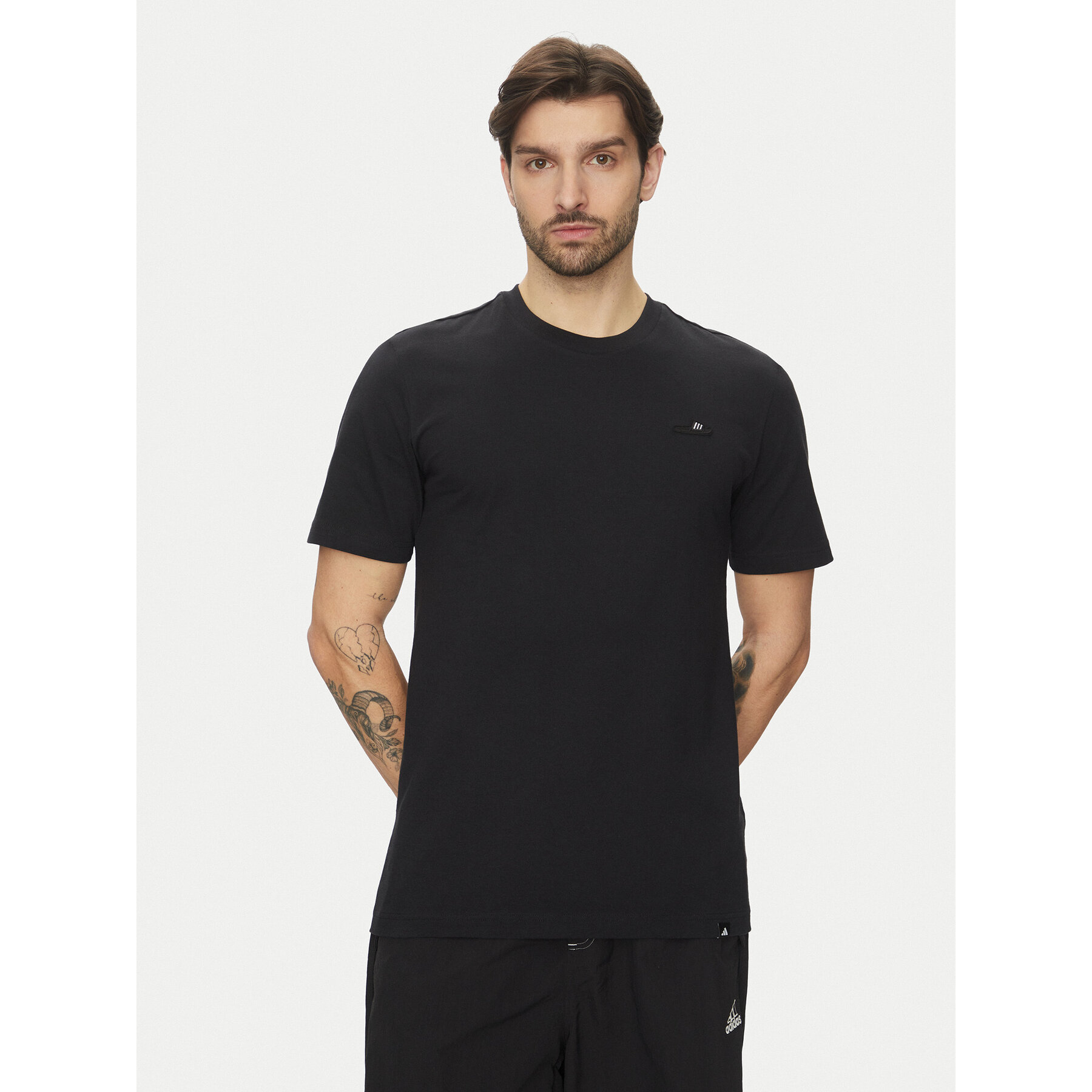 adidas Marškinėliai Lounge Slide Graphic JJ4003 Juoda Regular Fit