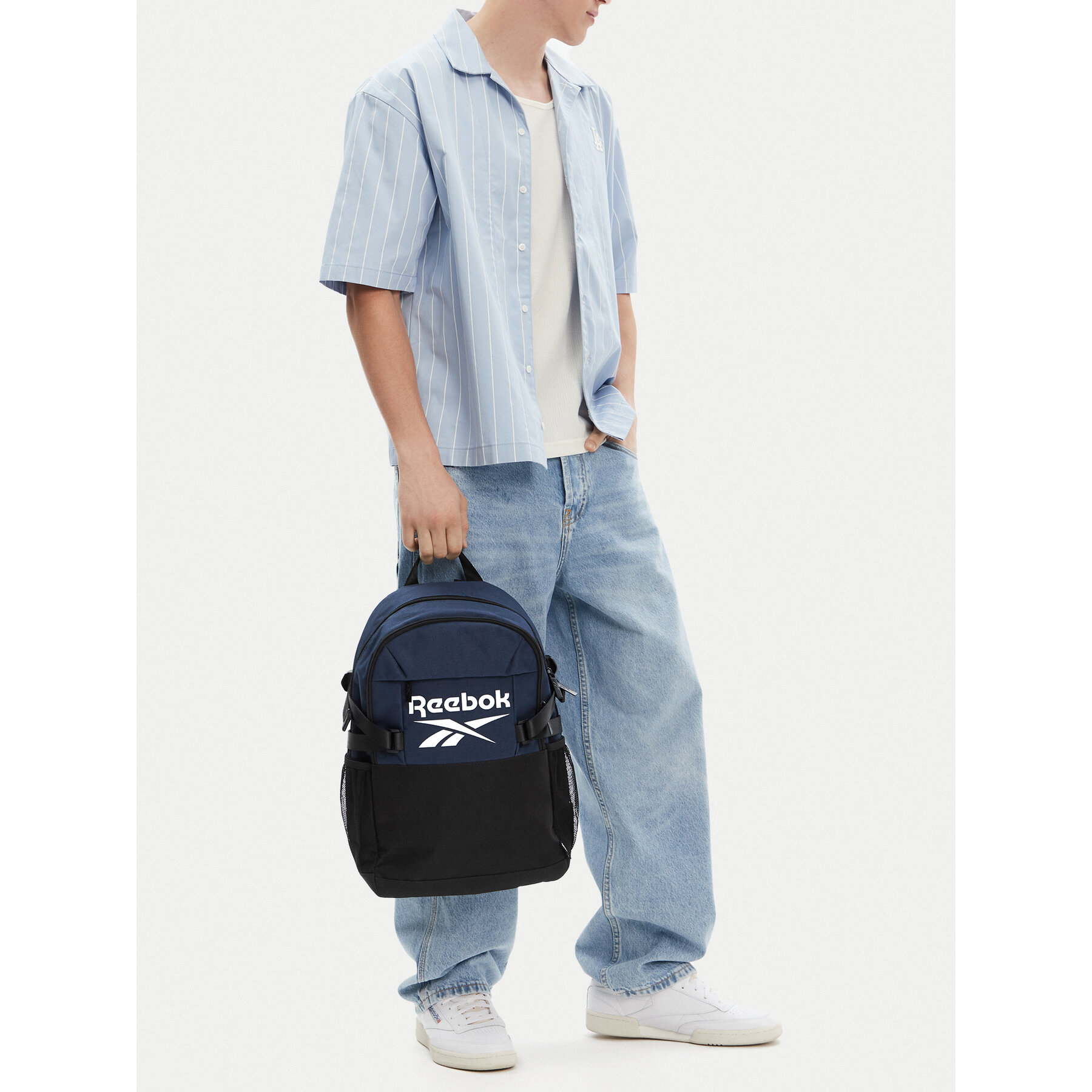 Cestovný batoh Reebok RBK-025-CCC-05 Tmavomodrá