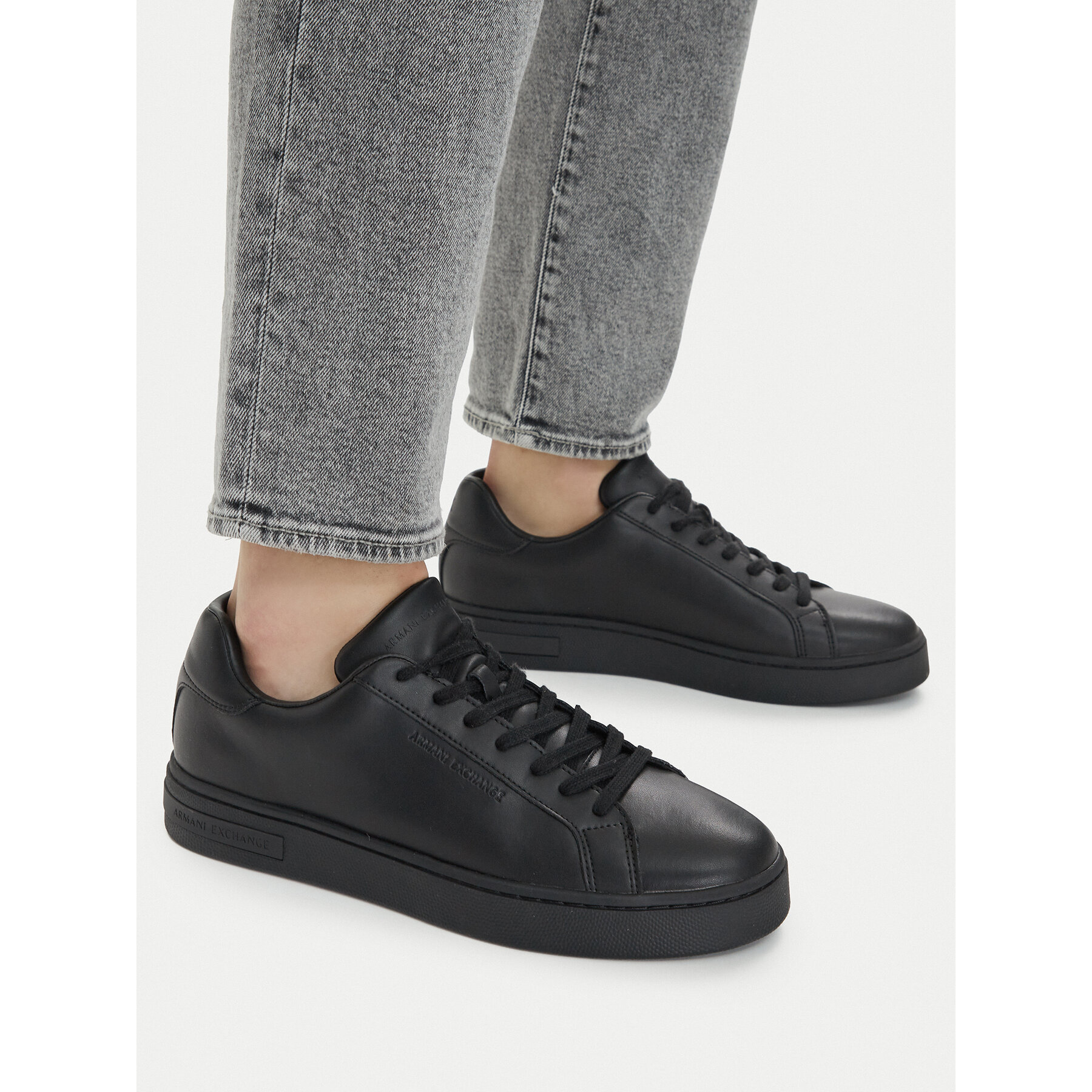 Tenisice Armani Exchange XM000141 AF11912 UC001 Crna