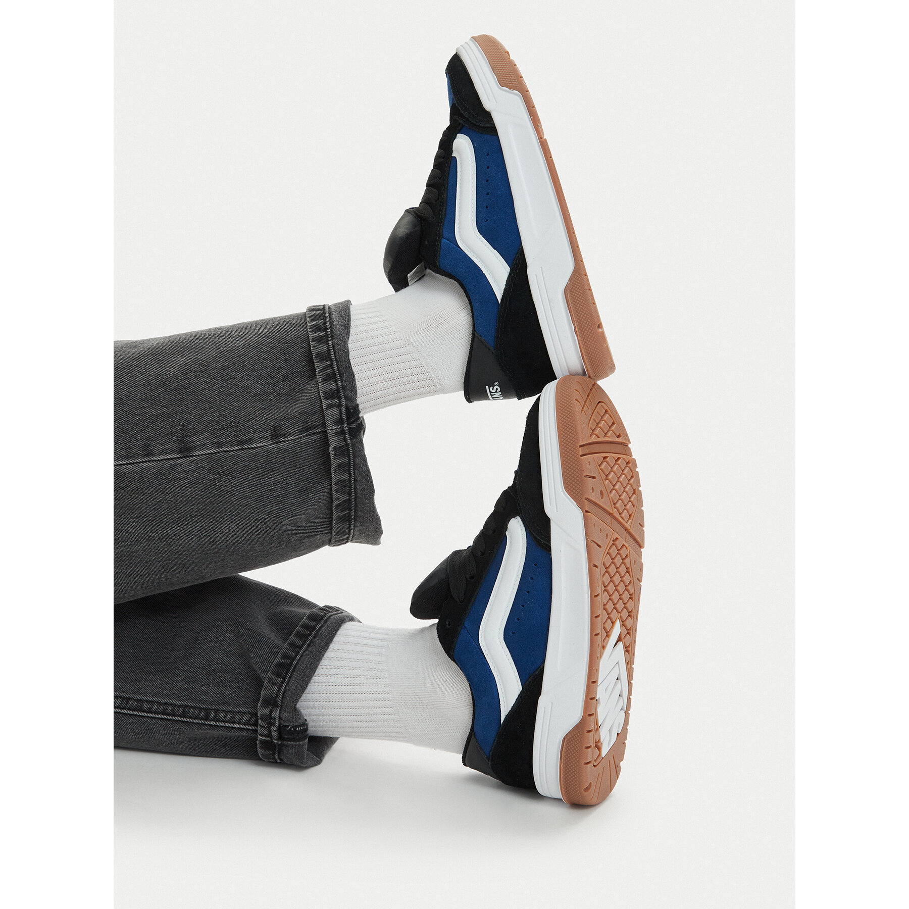 Sneakersy Vans Hylane VN000D26Y611 Modrá