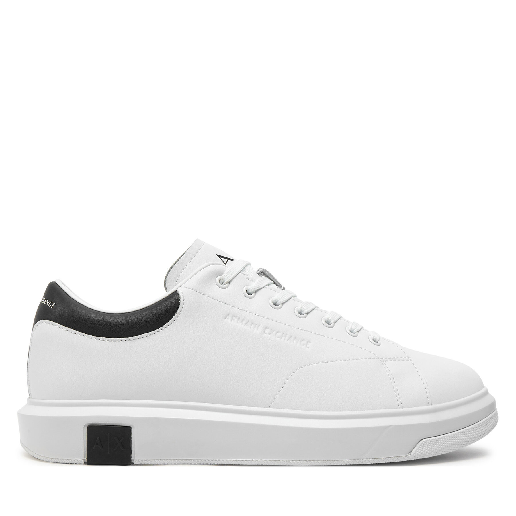 Sneakersy Armani Exchange XUX123 XV534 K488 Bílá
