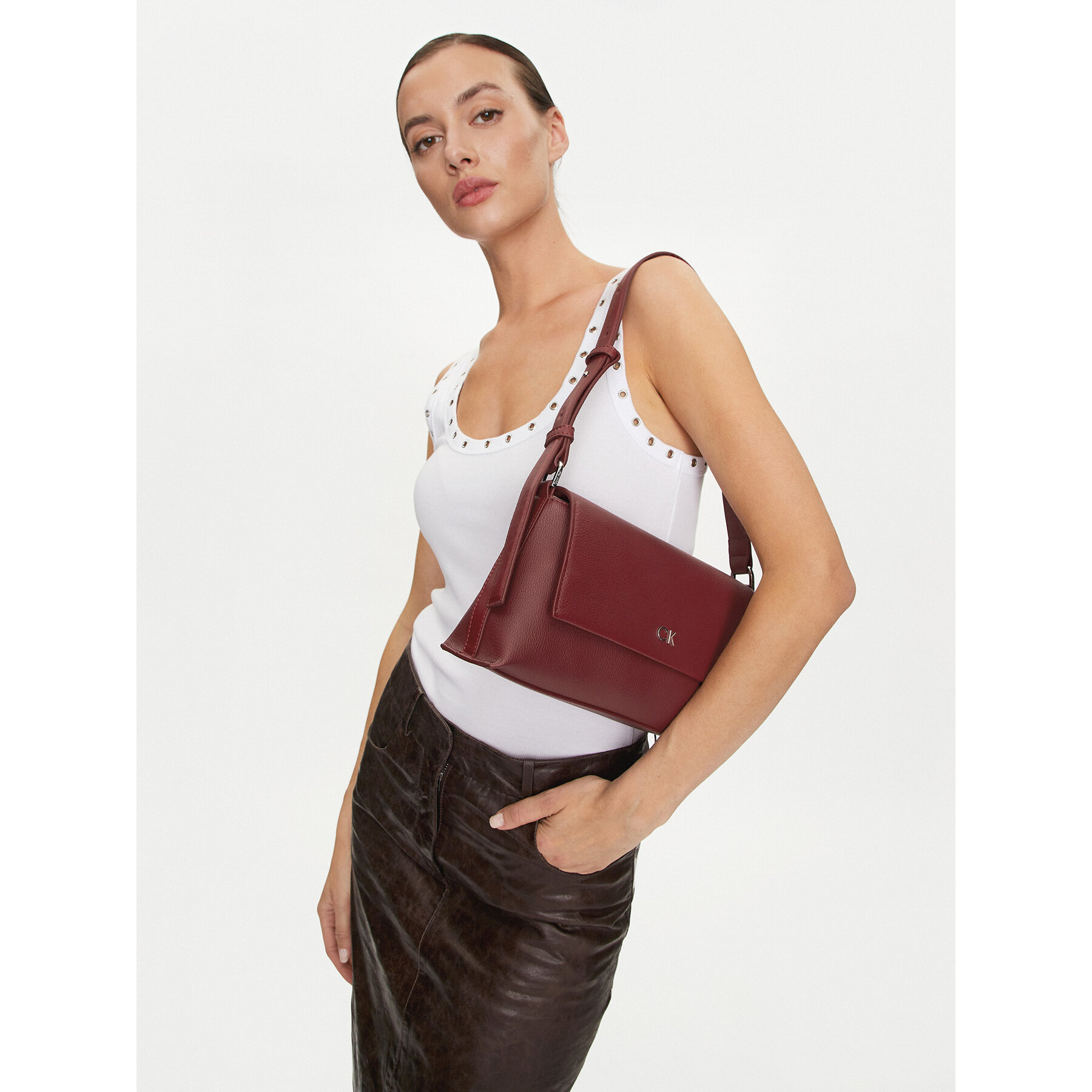 Τσάντα Calvin Klein Ck Daily Shoulder Bag Pebble K60K612139 Μπορντό