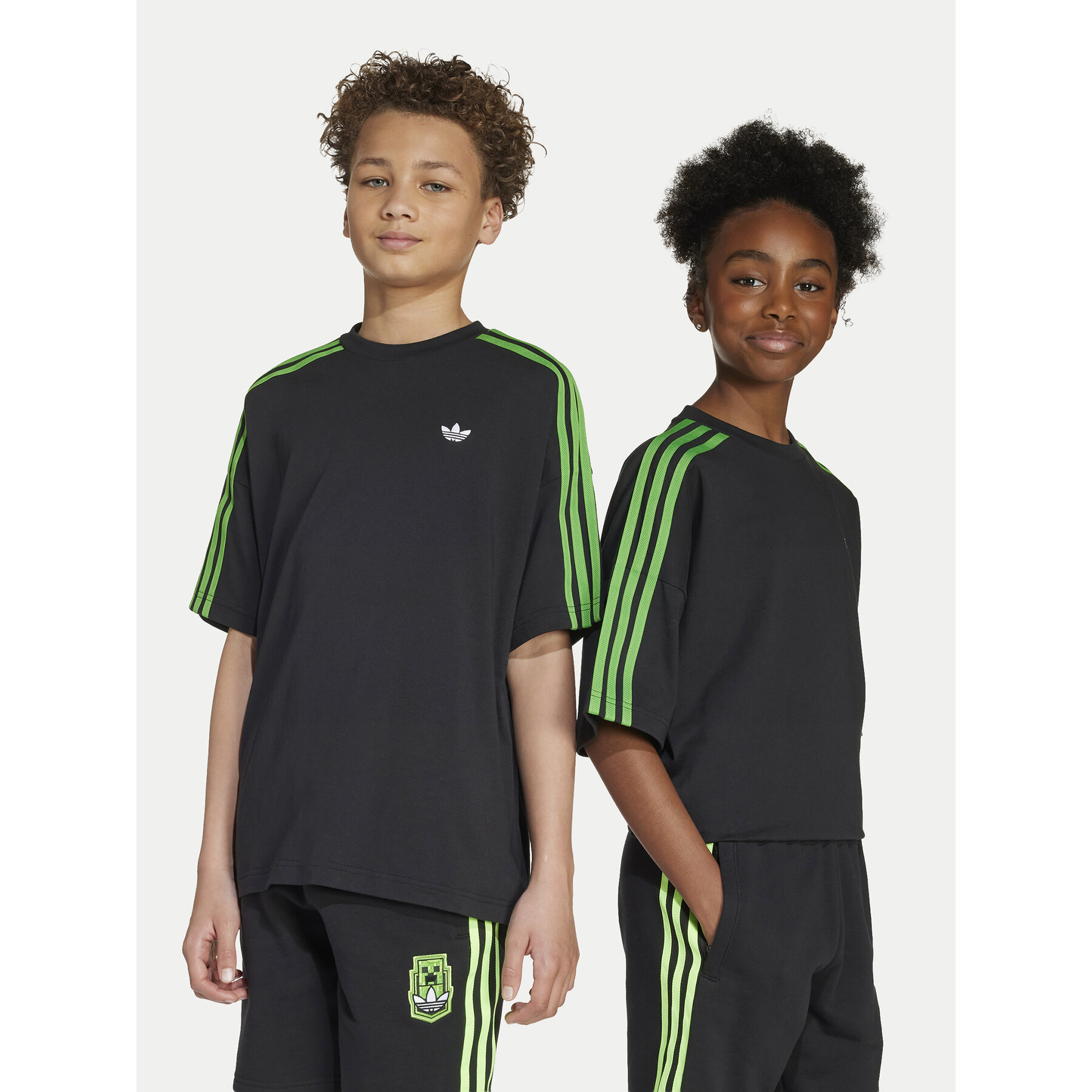 adidas T-shirt Minecraft JW7751 Crna Loose Fit
