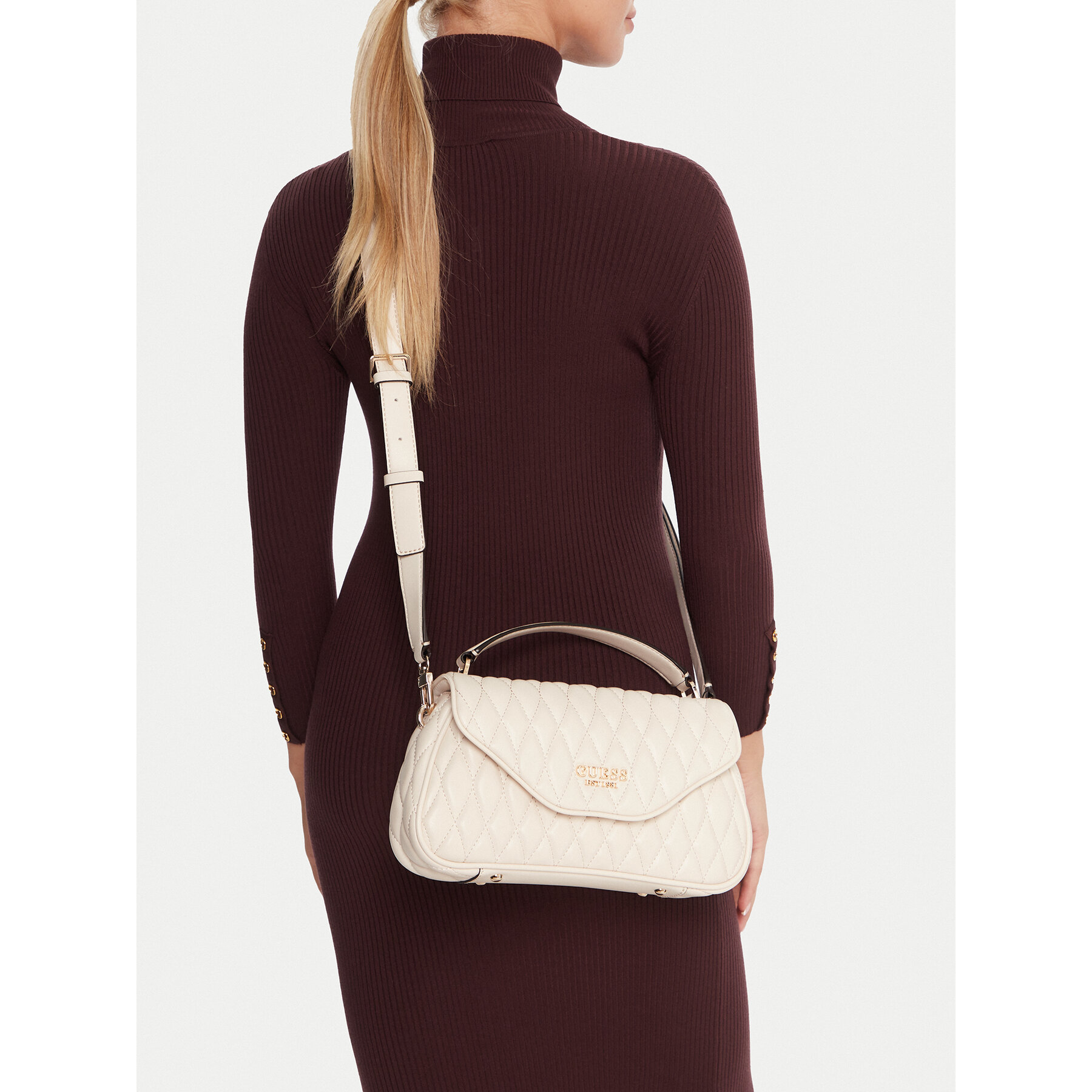 Дамска чанта Guess Valla HWQG81 22200 Екрю