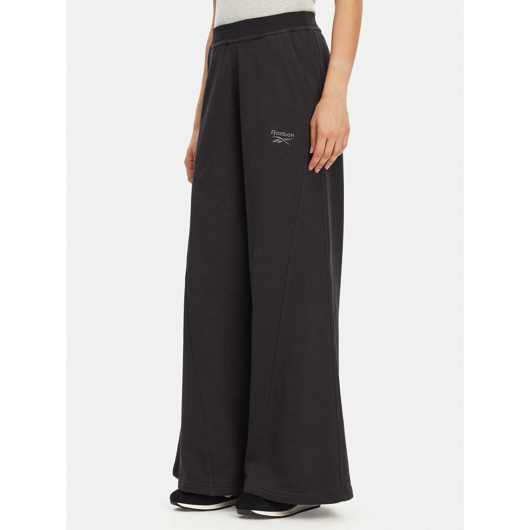 Reebok Παντελόνι φόρμας 100214071 139-18-00 Μαύρο Regular Fit